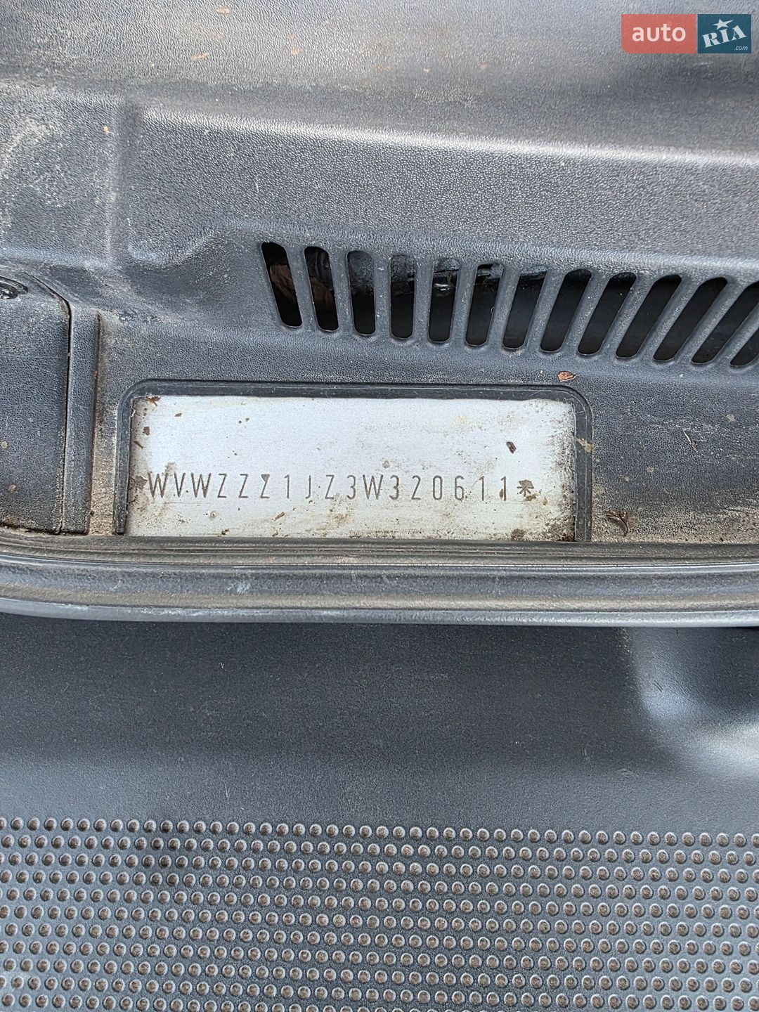 Volkswagen Golf 2003 VIN WVWZZZ1JZ3W320611 фото оголошення 12 з 14