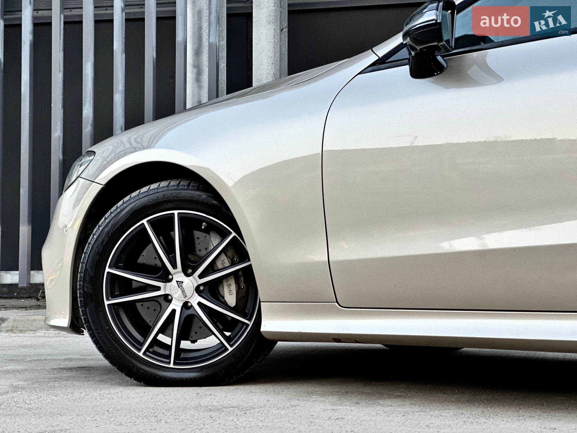 Mercedes-Benz E-Class 2020 VIN W1K1J6JB7LF140462 фото оголошення 32 з 41