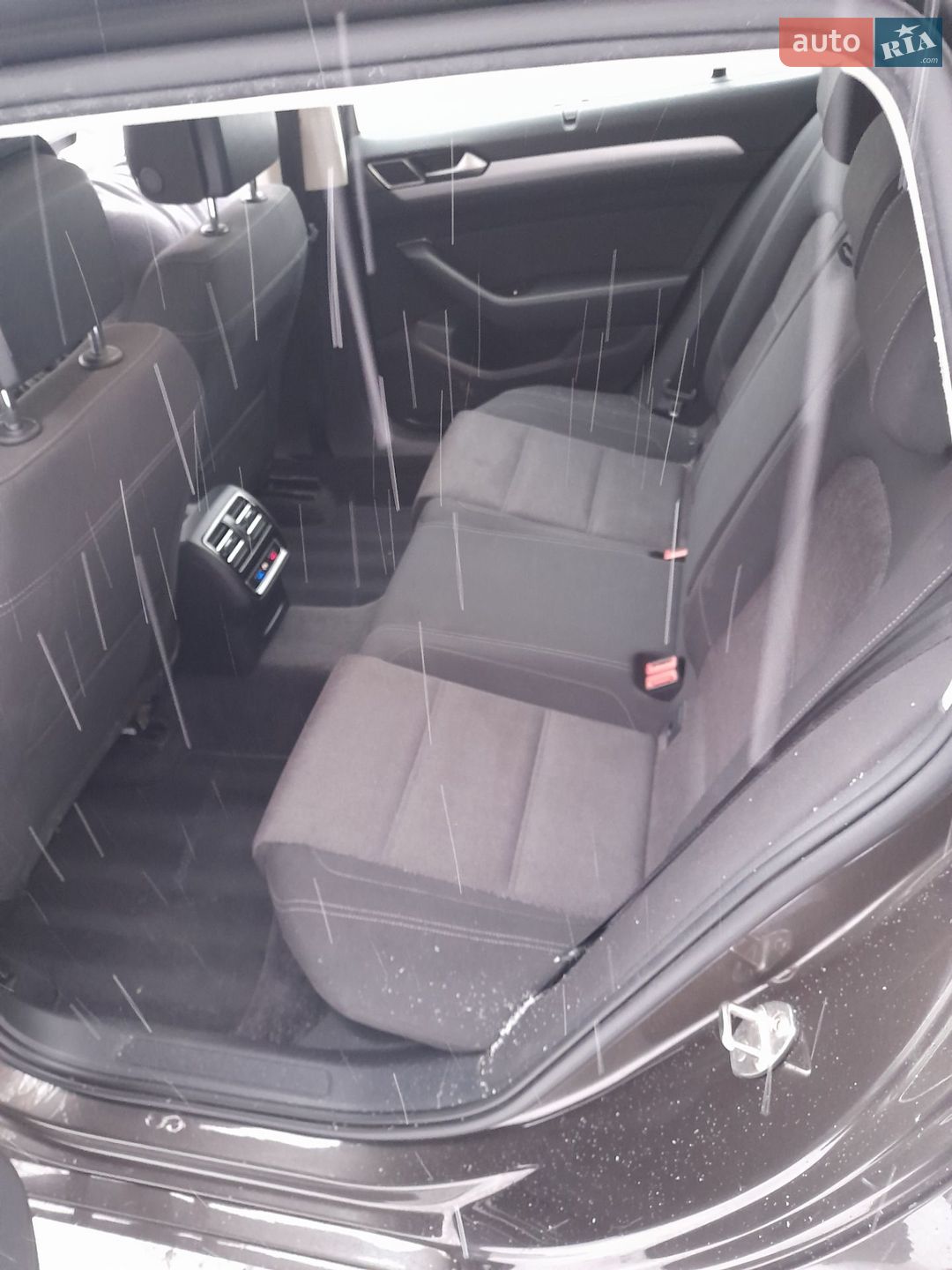 Volkswagen Passat 2018 VIN WVWZZZ3CZJP012846 фото оголошення 7 з 33