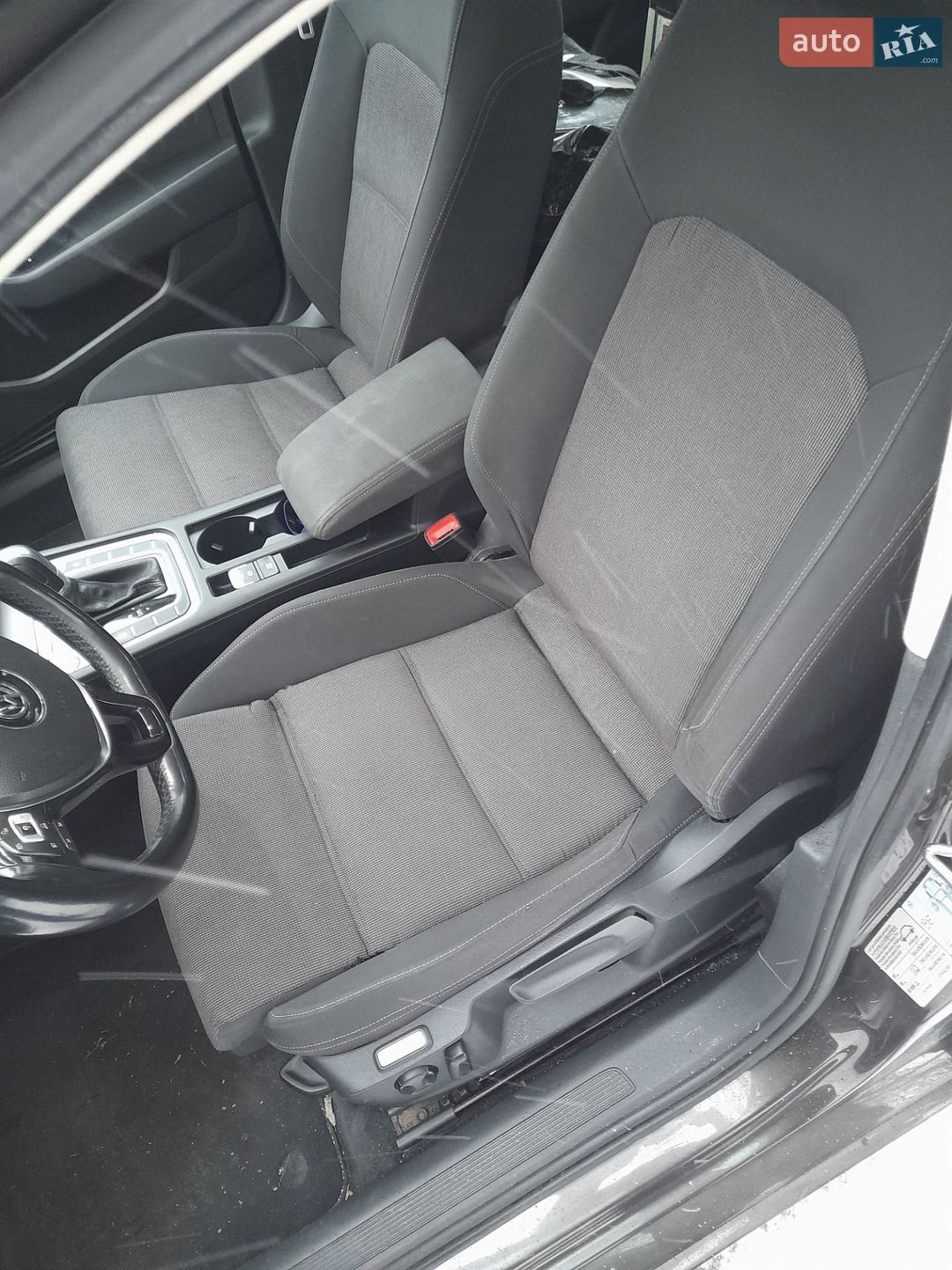 Volkswagen Passat 2018 VIN WVWZZZ3CZJP012846 фото оголошення 18 з 33