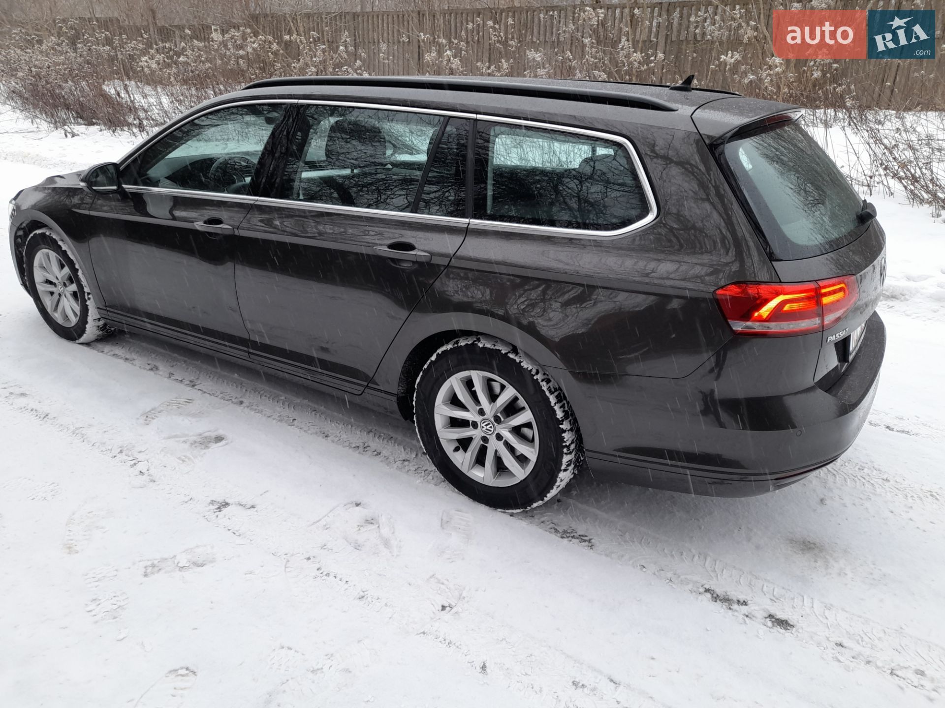 Volkswagen Passat 2018 VIN WVWZZZ3CZJP012846 фото оголошення 19 з 33