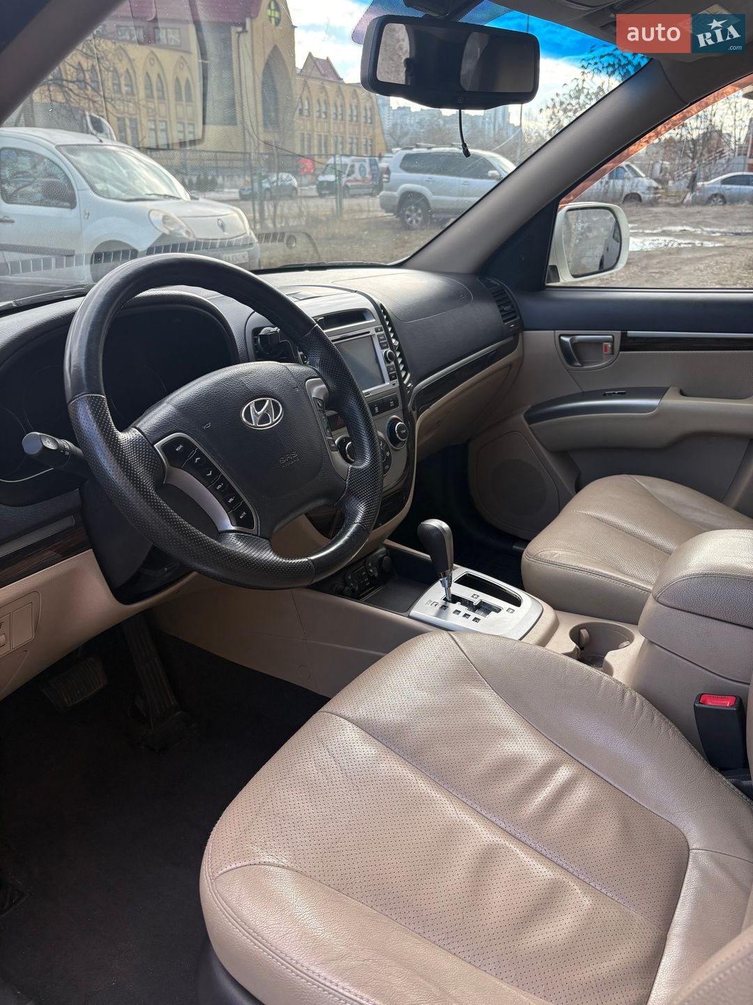 Hyundai Santa FE 2011 VIN KMHSH81BBBU712138 фото оголошення 4 з 28