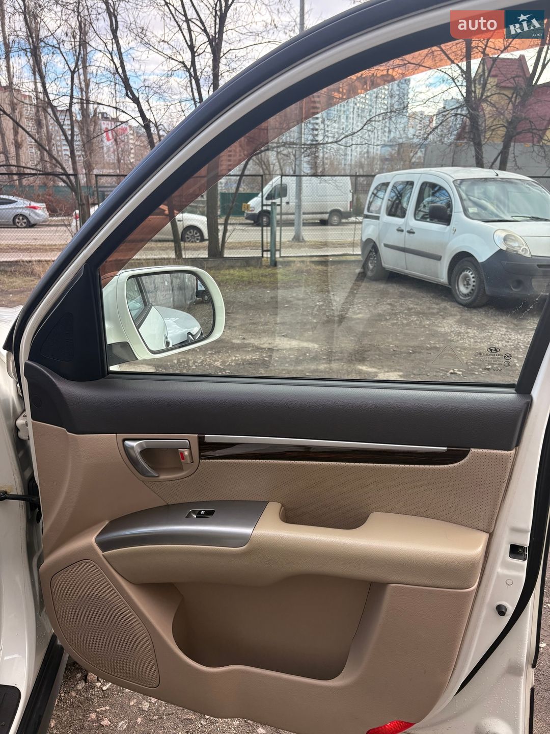 Hyundai Santa FE 2011 VIN KMHSH81BBBU712138 фото оголошення 9 з 28