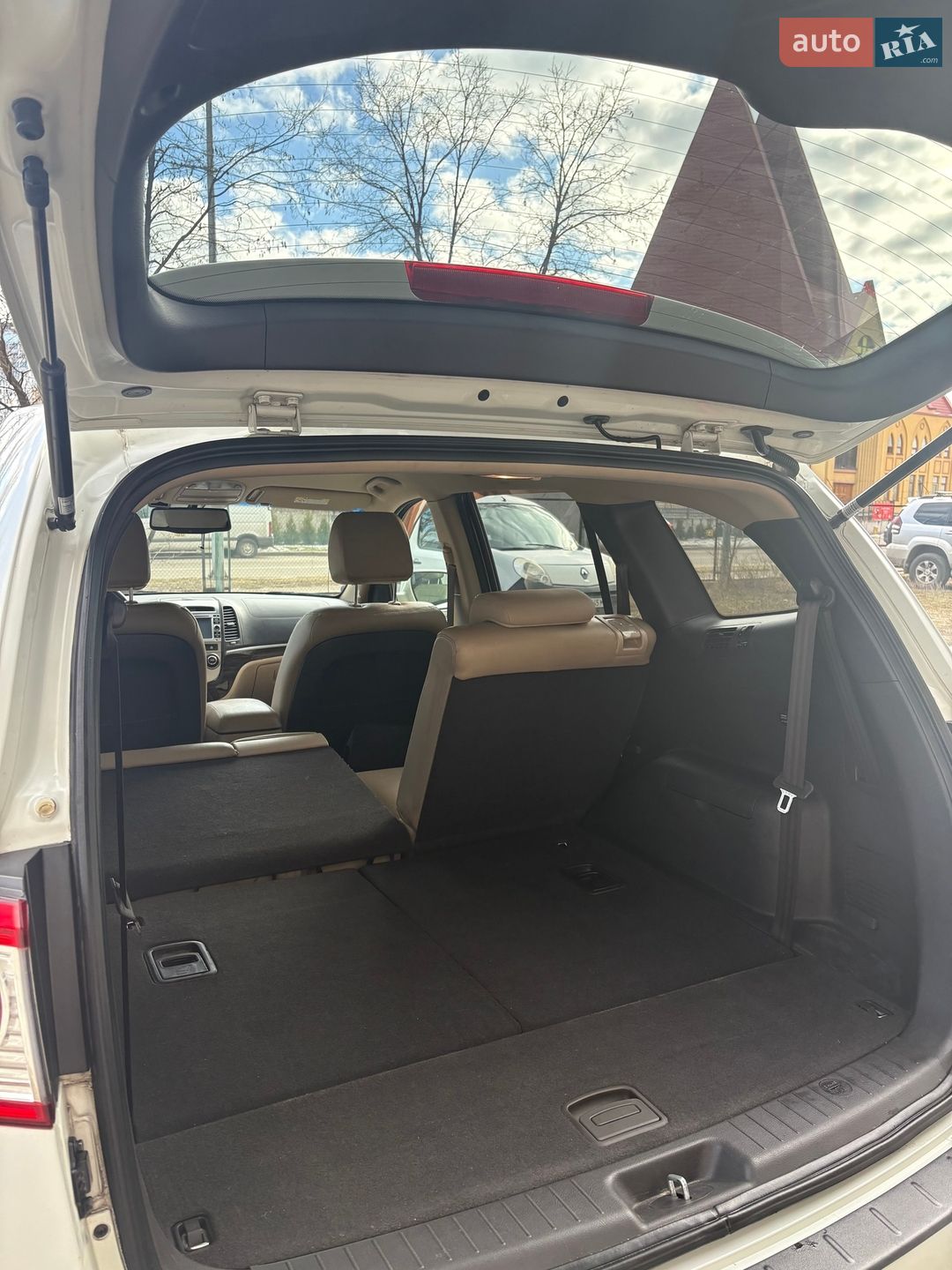 Hyundai Santa FE 2011 VIN KMHSH81BBBU712138 фото оголошення 22 з 28