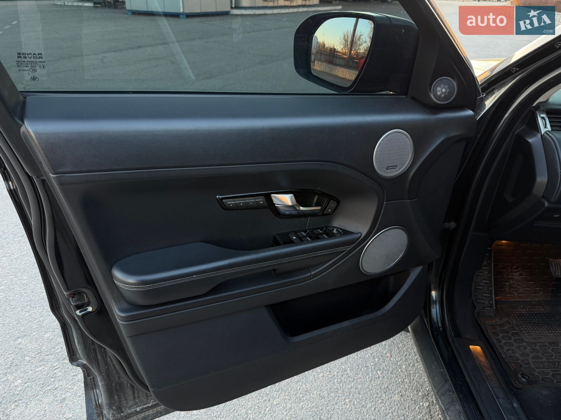 Land Rover Range Rover Evoque 2012 VIN SALVA2BB9CH677799 фото оголошення 16 з 27