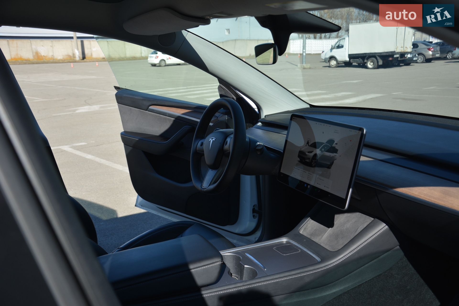 Tesla Model Y 2022 VIN XP7YGCEK0PB060509 фото оголошення 8 з 18