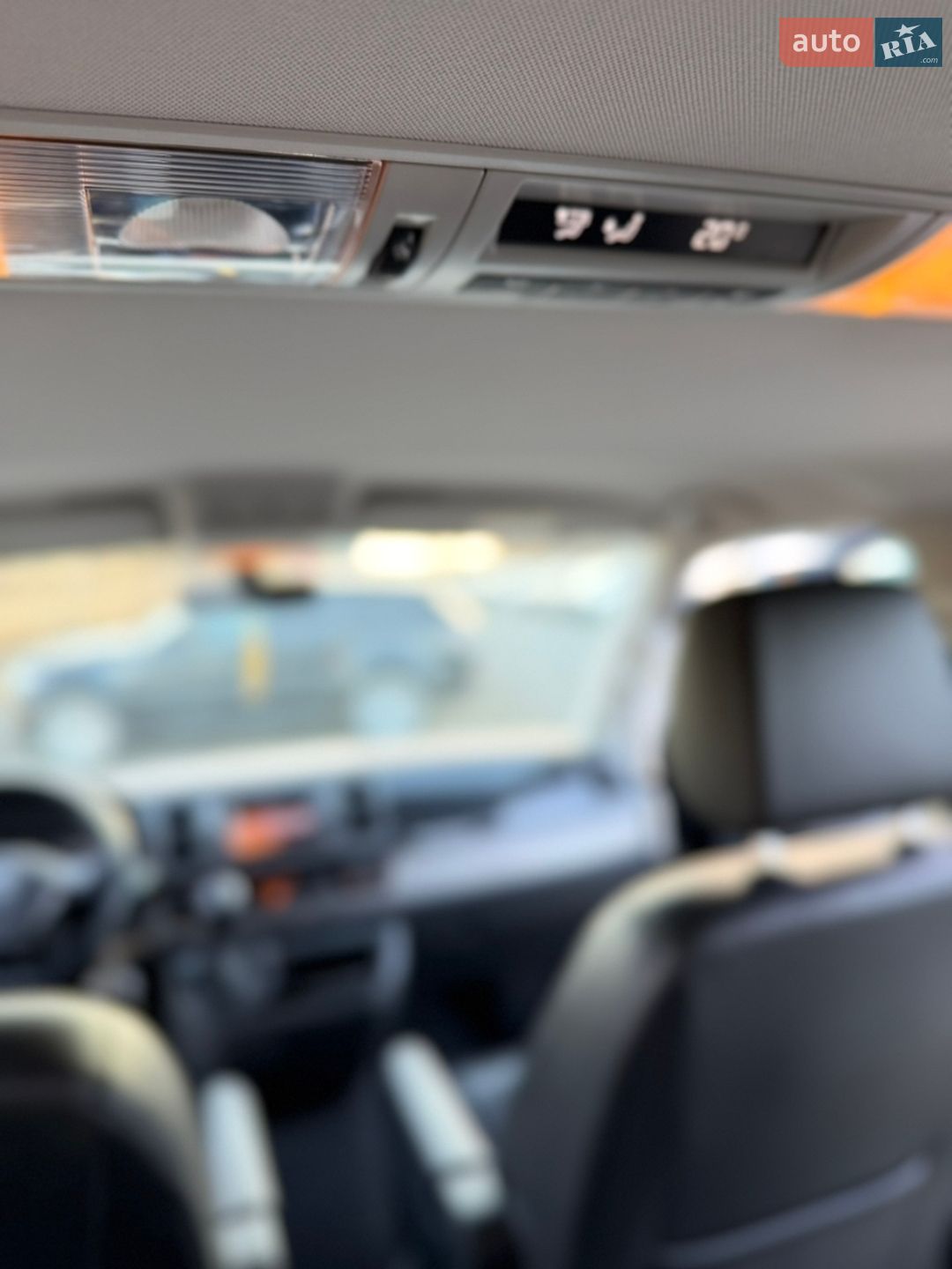 Volkswagen Multivan 2018 VIN WV2ZZZ7HZHH128252 фото оголошення 17 з 82