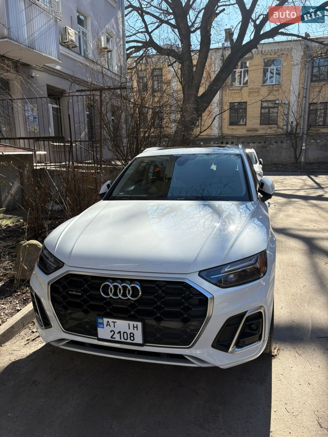 Audi Q5 2023 VIN WA1EAAFY2P2105458 фото оголошення 10 з 10