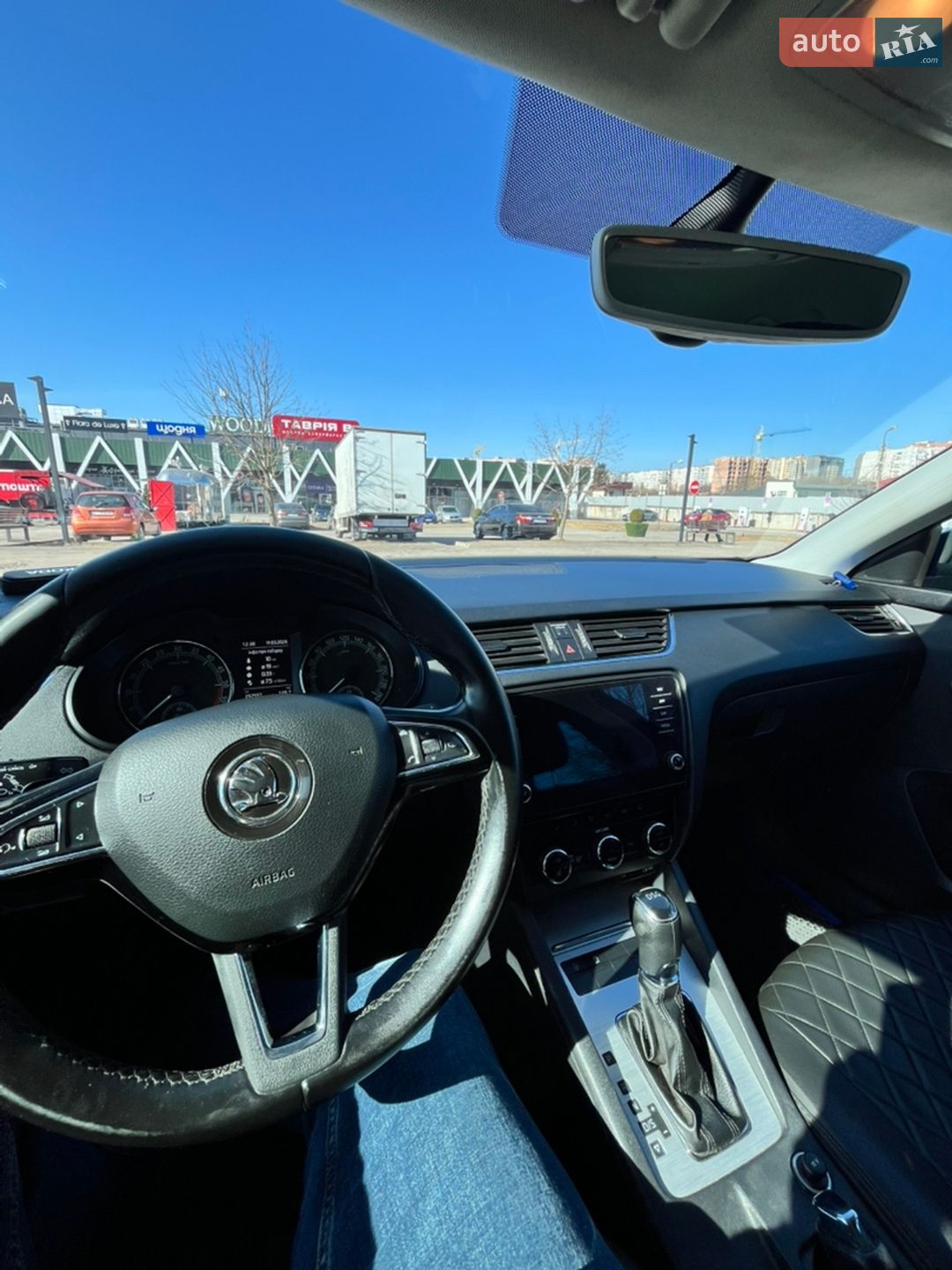 Skoda Octavia 2017 VIN TMBJJ9NE2J0199354 фото оголошення 6 з 12