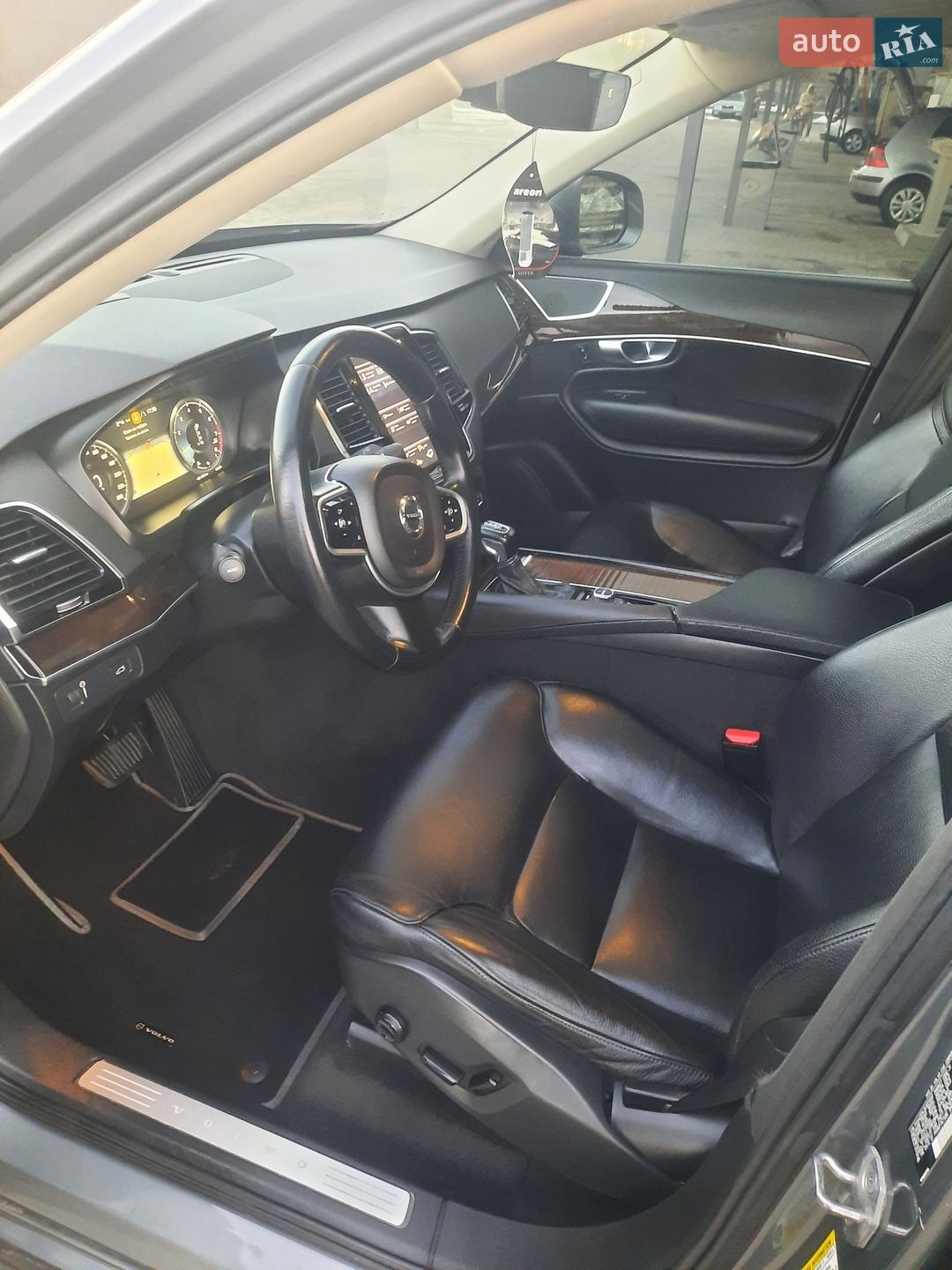 Volvo XC90 2015 VIN YV4A22PK3G1021332 фото оголошення 10 з 12