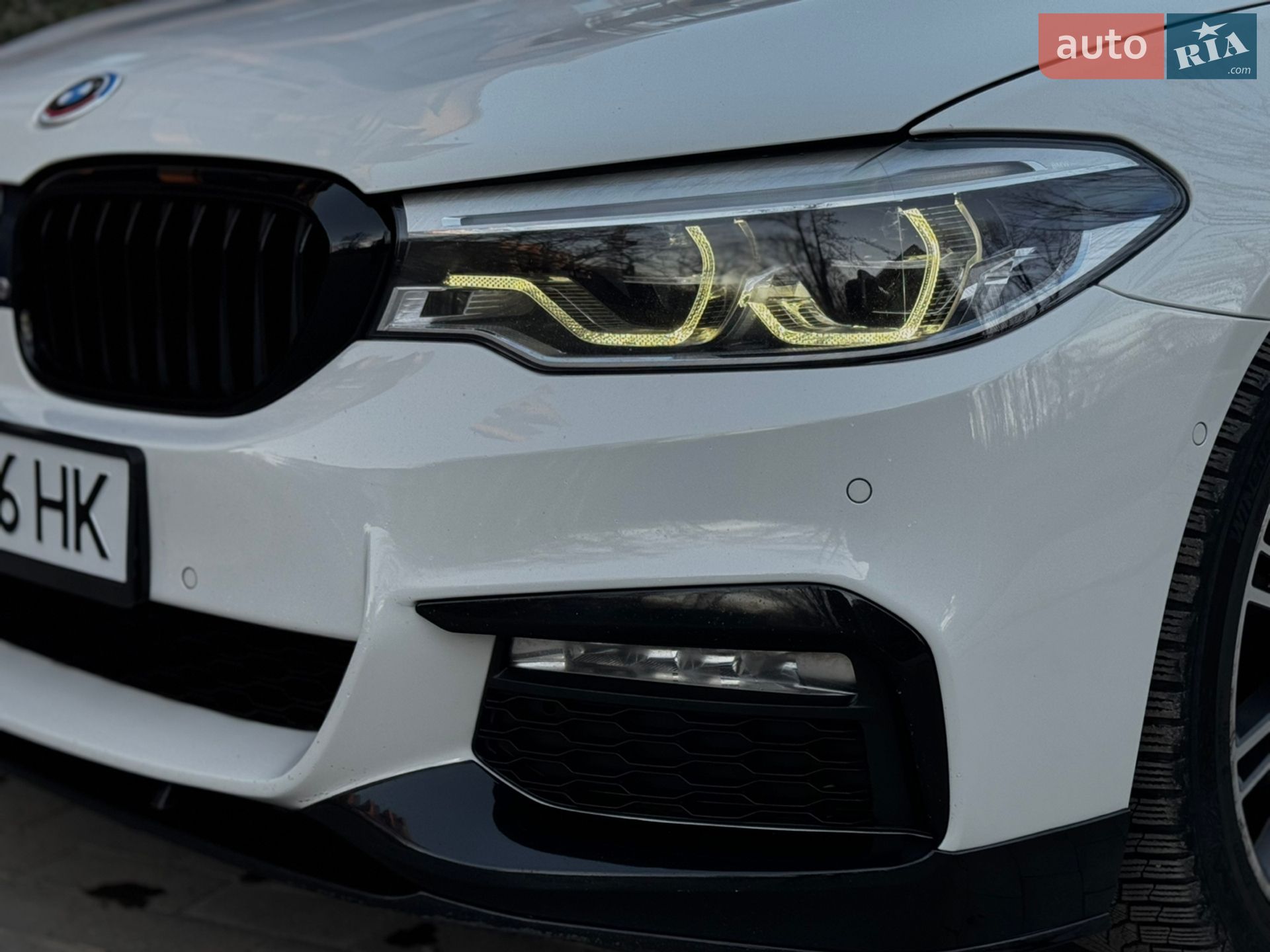 BMW 5 Series 2018 VIN WBAJE7C59JG892129 фото оголошення 7 з 24