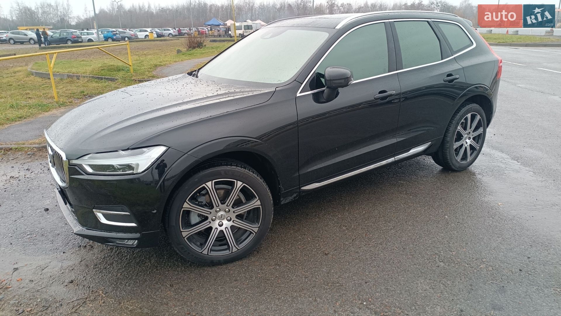 Volvo XC60 2019 VIN YV1UZ68TCK1338901 фото оголошення 3 з 49