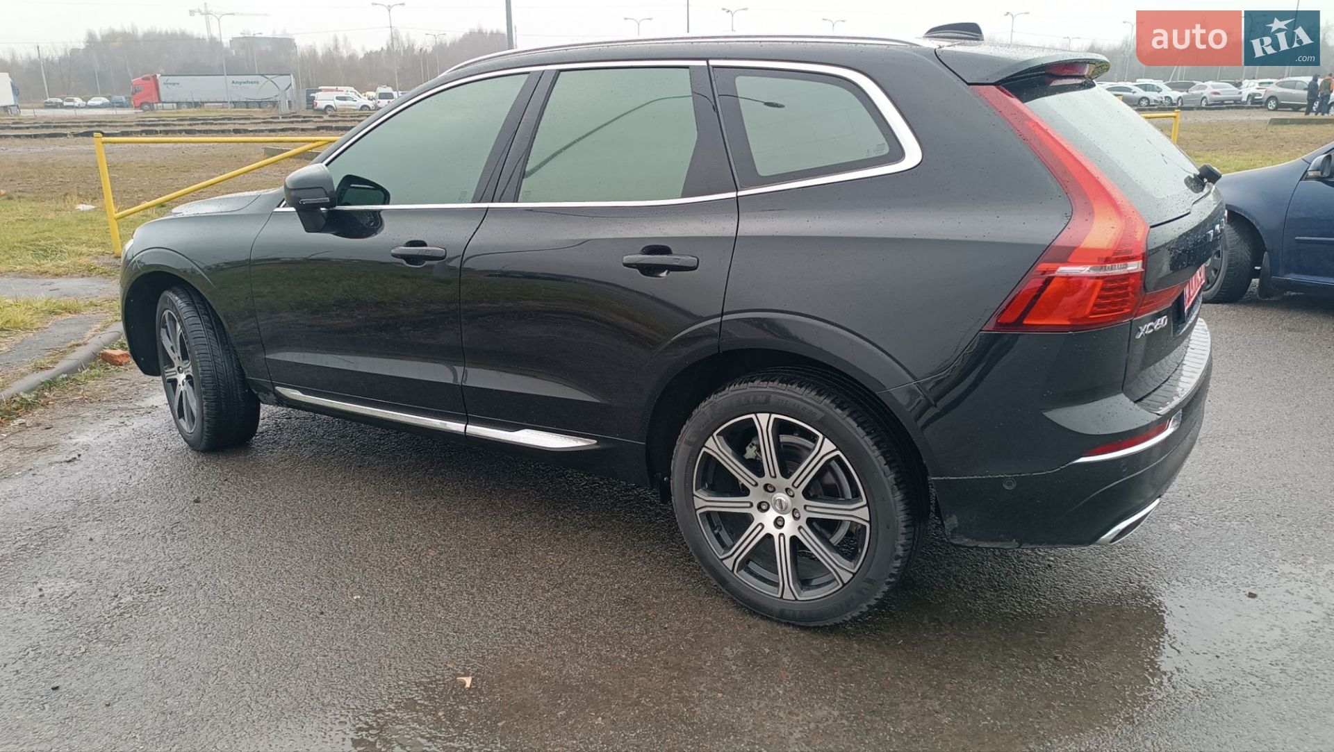 Volvo XC60 2019 VIN YV1UZ68TCK1338901 фото оголошення 4 з 49