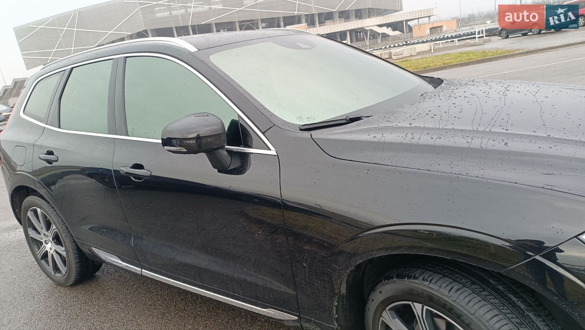 Volvo XC60 2019 VIN YV1UZ68TCK1338901 фото оголошення 6 з 49