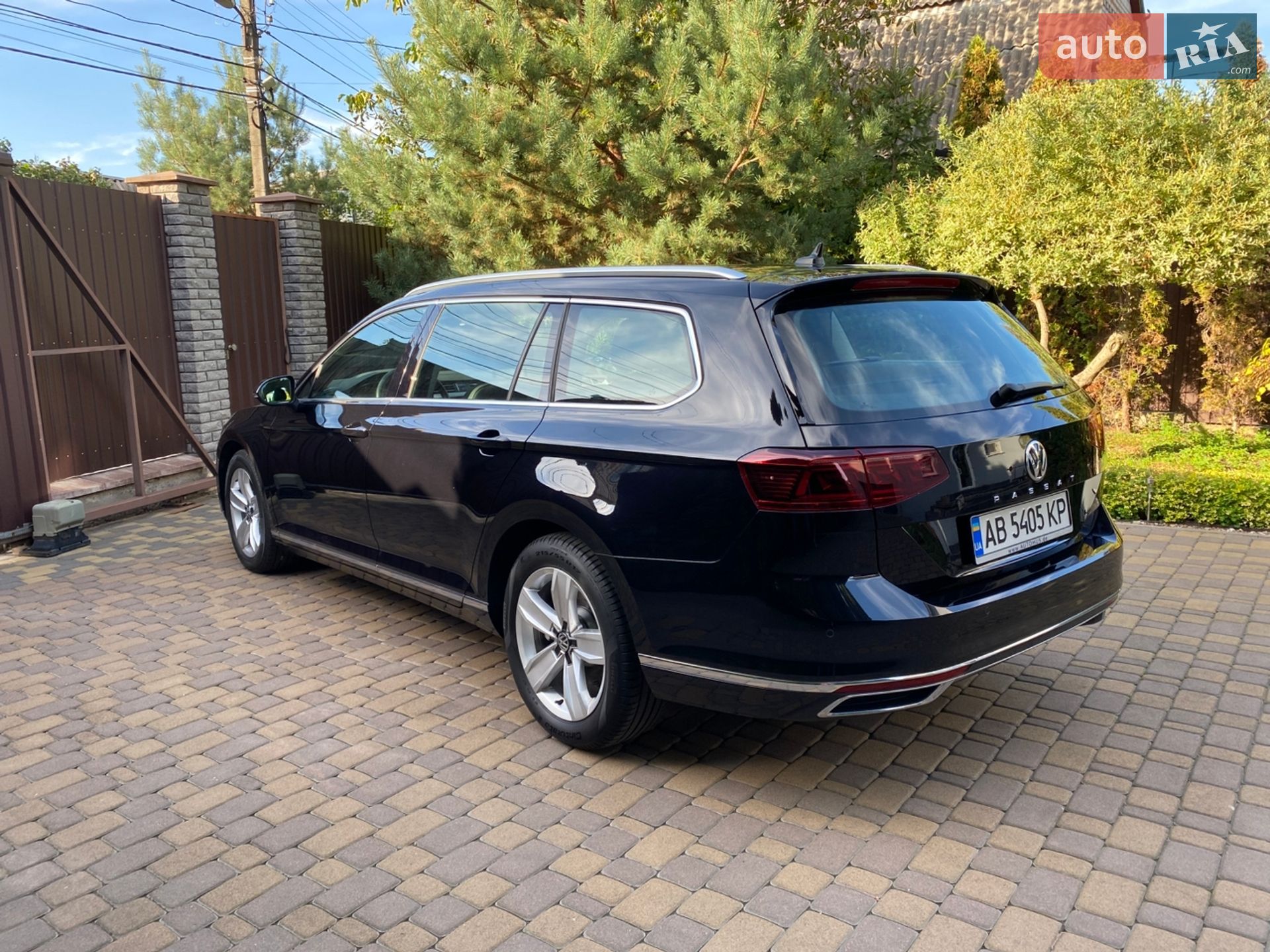 Volkswagen Passat 2020 VIN WVWZZZ3CZLE107826 фото оголошення 4 з 44