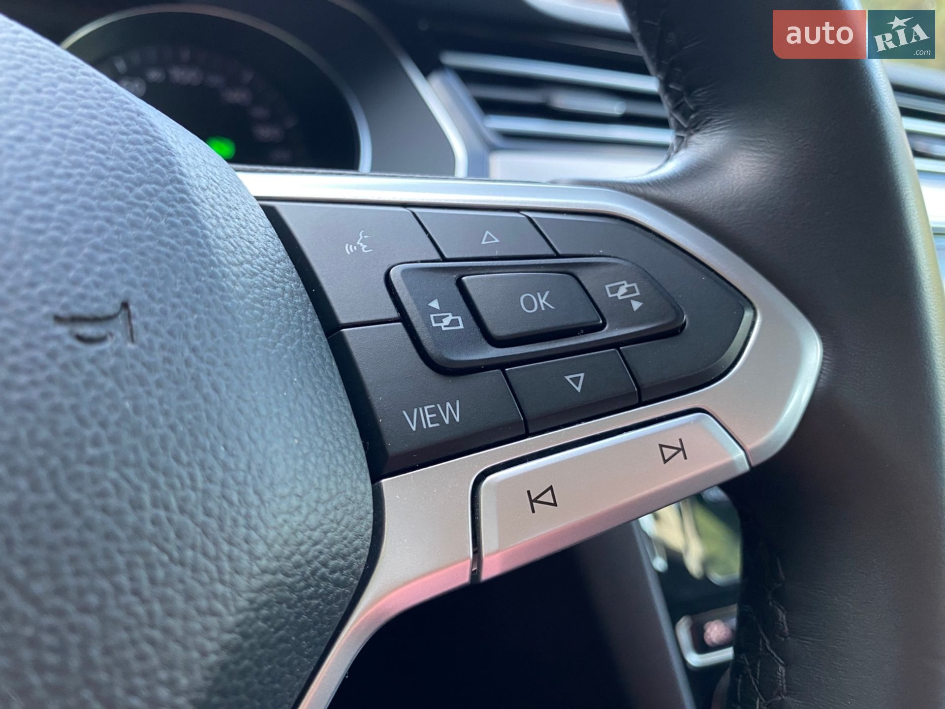 Volkswagen Passat 2020 VIN WVWZZZ3CZLE107826 фото оголошення 33 з 44