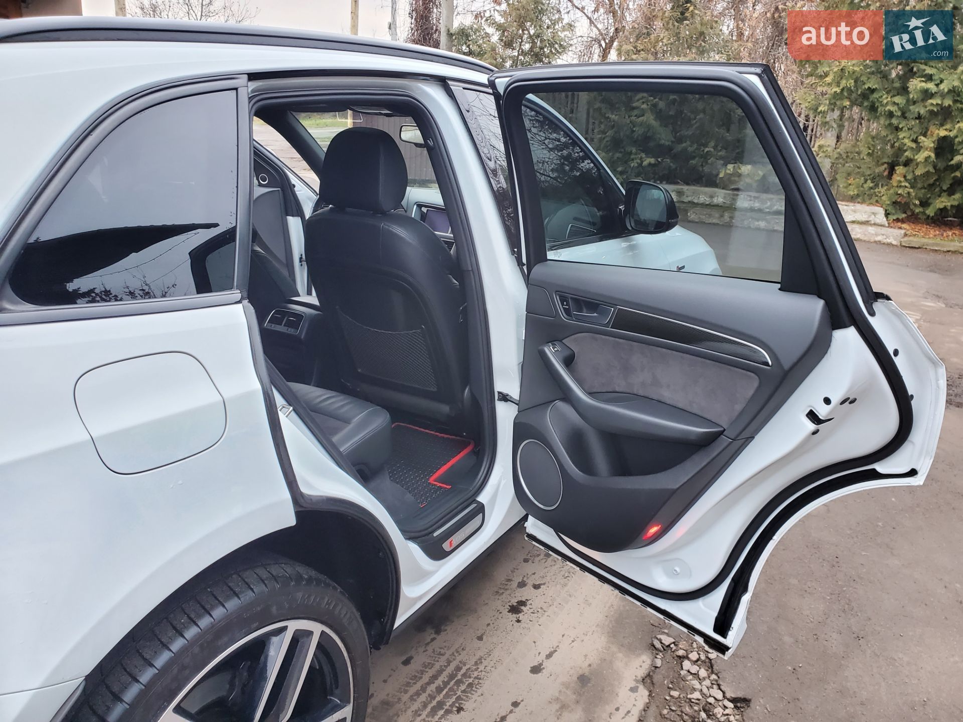 Audi SQ5 2016 VIN WA1CCAFP5HA020761 фото оголошення 33 з 41