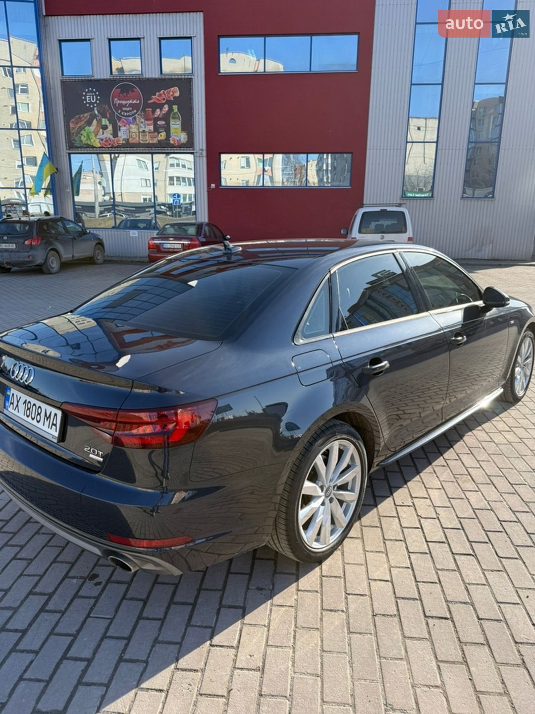 Audi A4 2018 VIN WAUKMAF41JA224822 фото оголошення 4 з 14