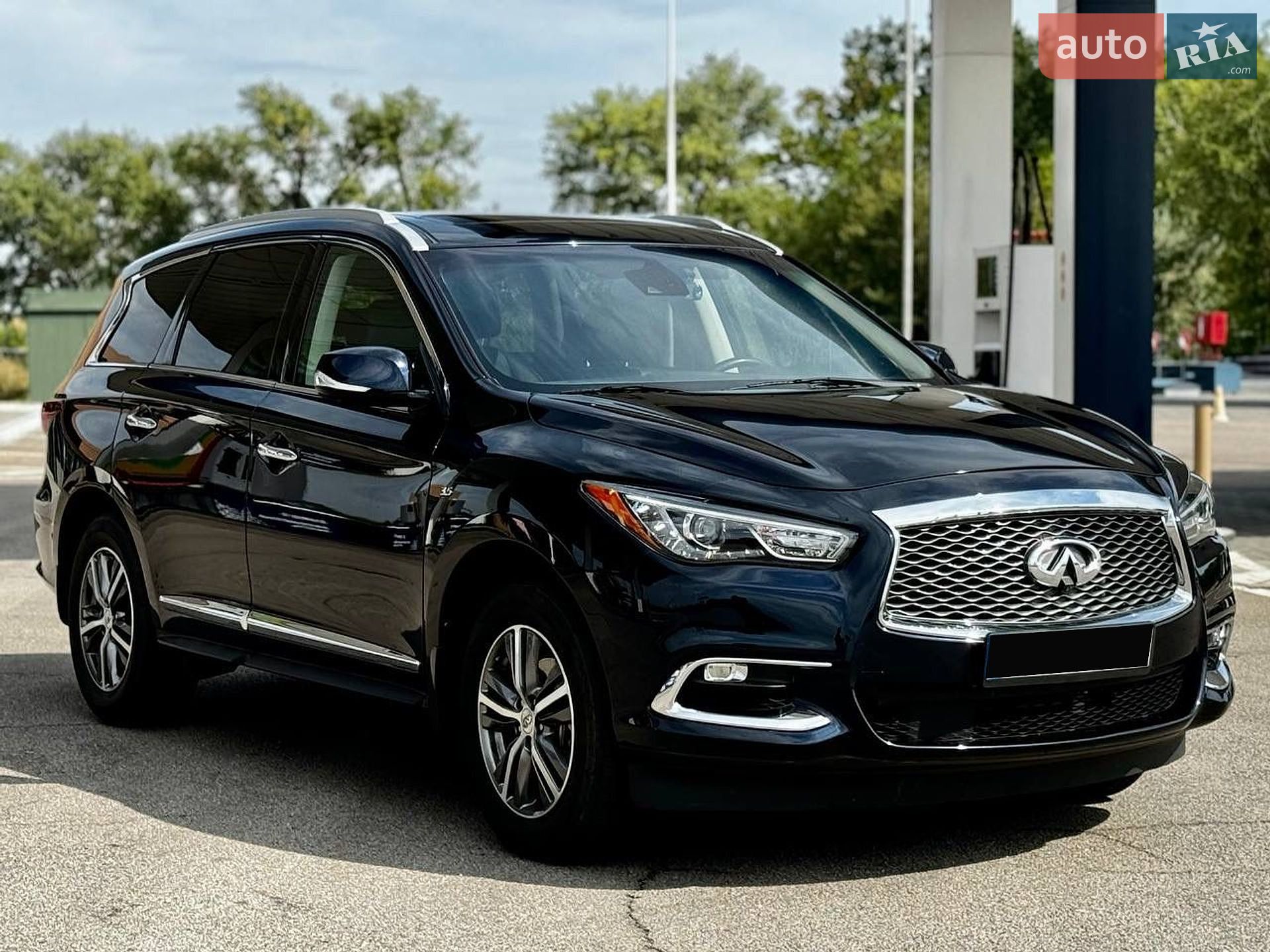 Infiniti QX60 2019 VIN 5N1DL0MM7LC500130 фото оголошення 3 з 21