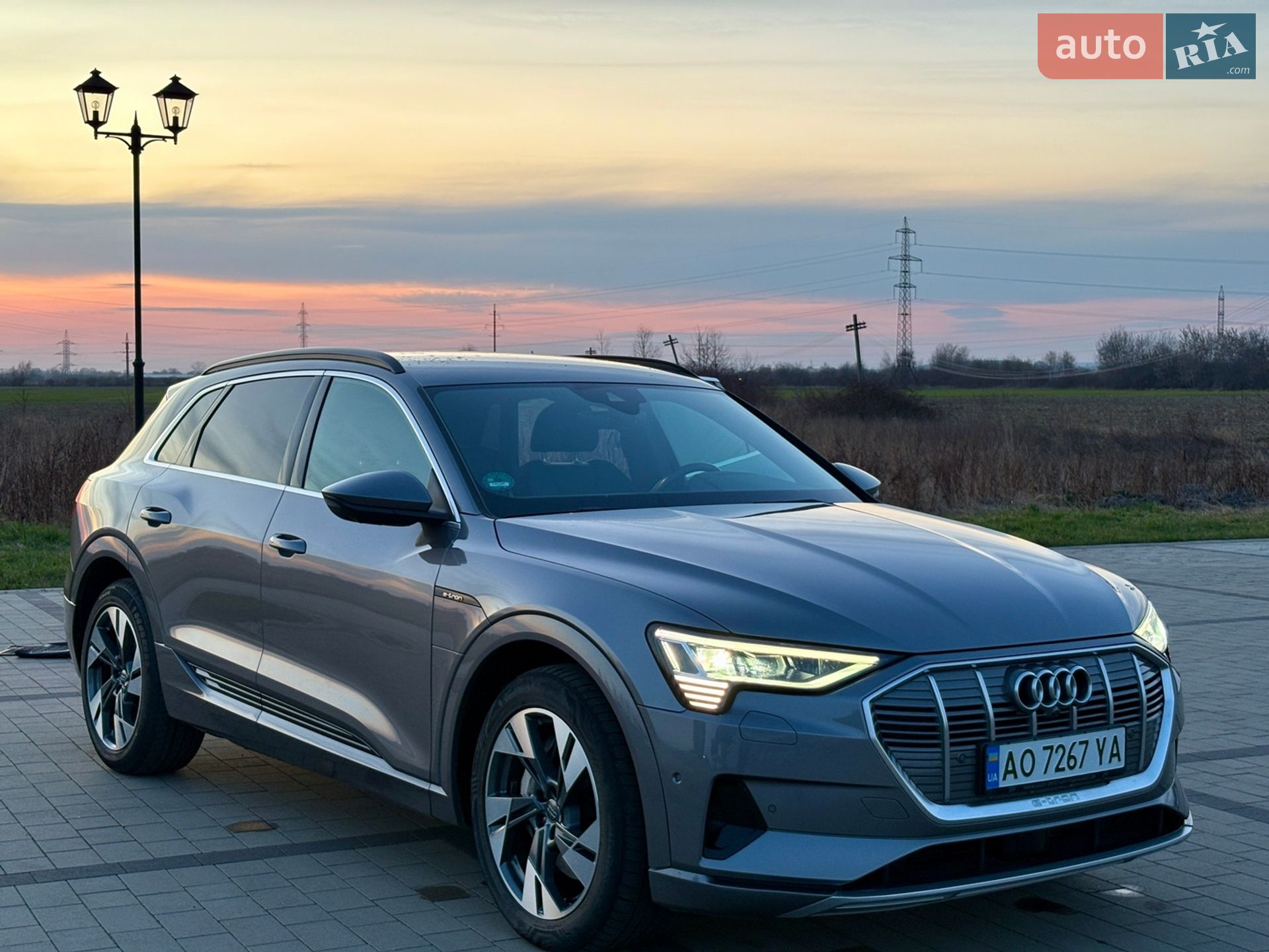 Audi e-tron 2019 VIN WAUZZZGE8KB004014 фото оголошення 33 з 41