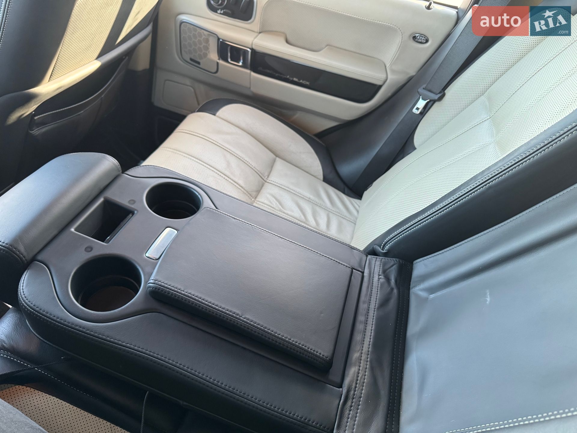Land Rover Range Rover 2010 VIN SALLMAME4BA335481 фото оголошення 20 з 22