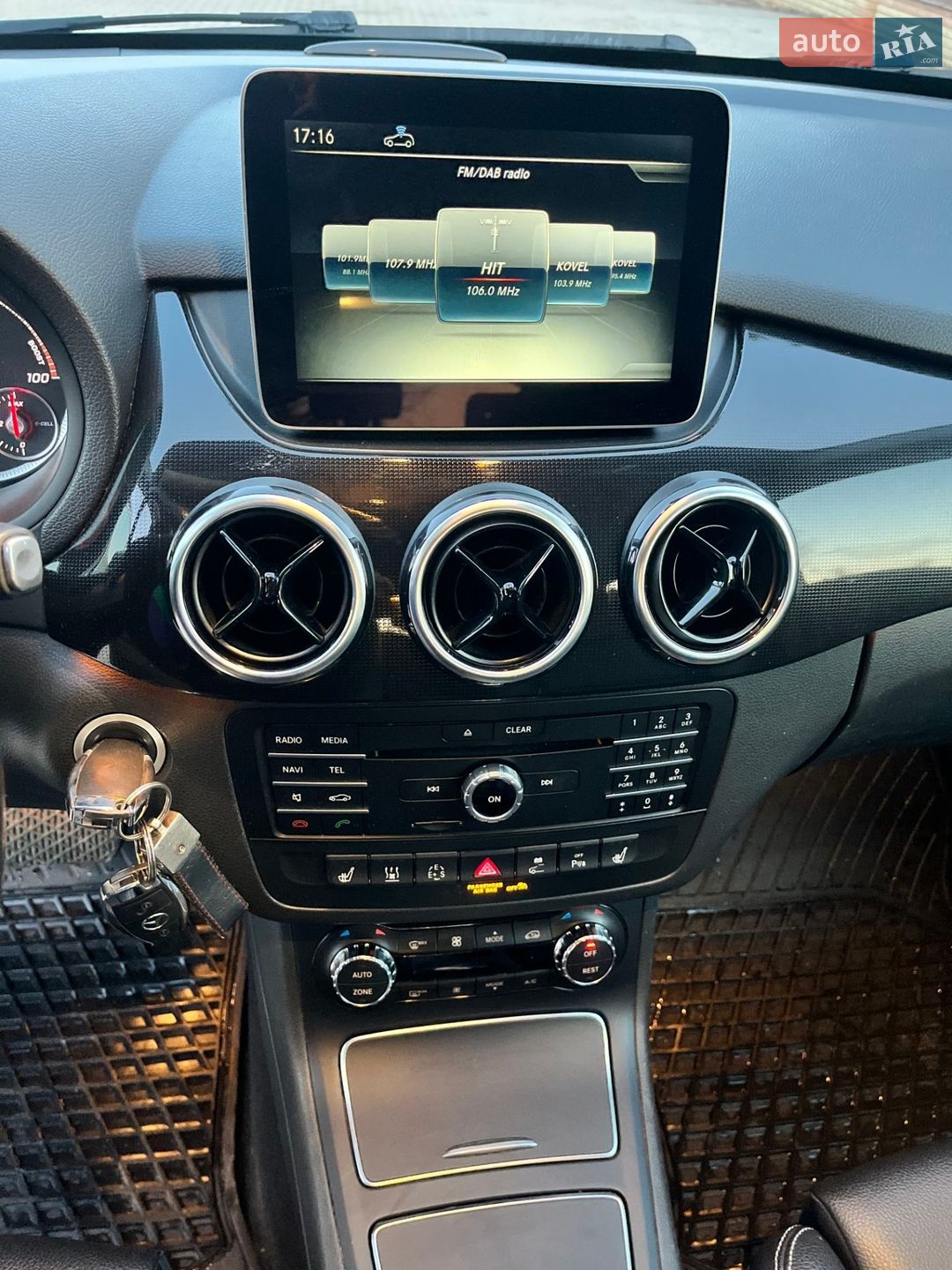 Mercedes-Benz B-Class 2016 VIN WDD2428901J012623 фото оголошення 13 з 22