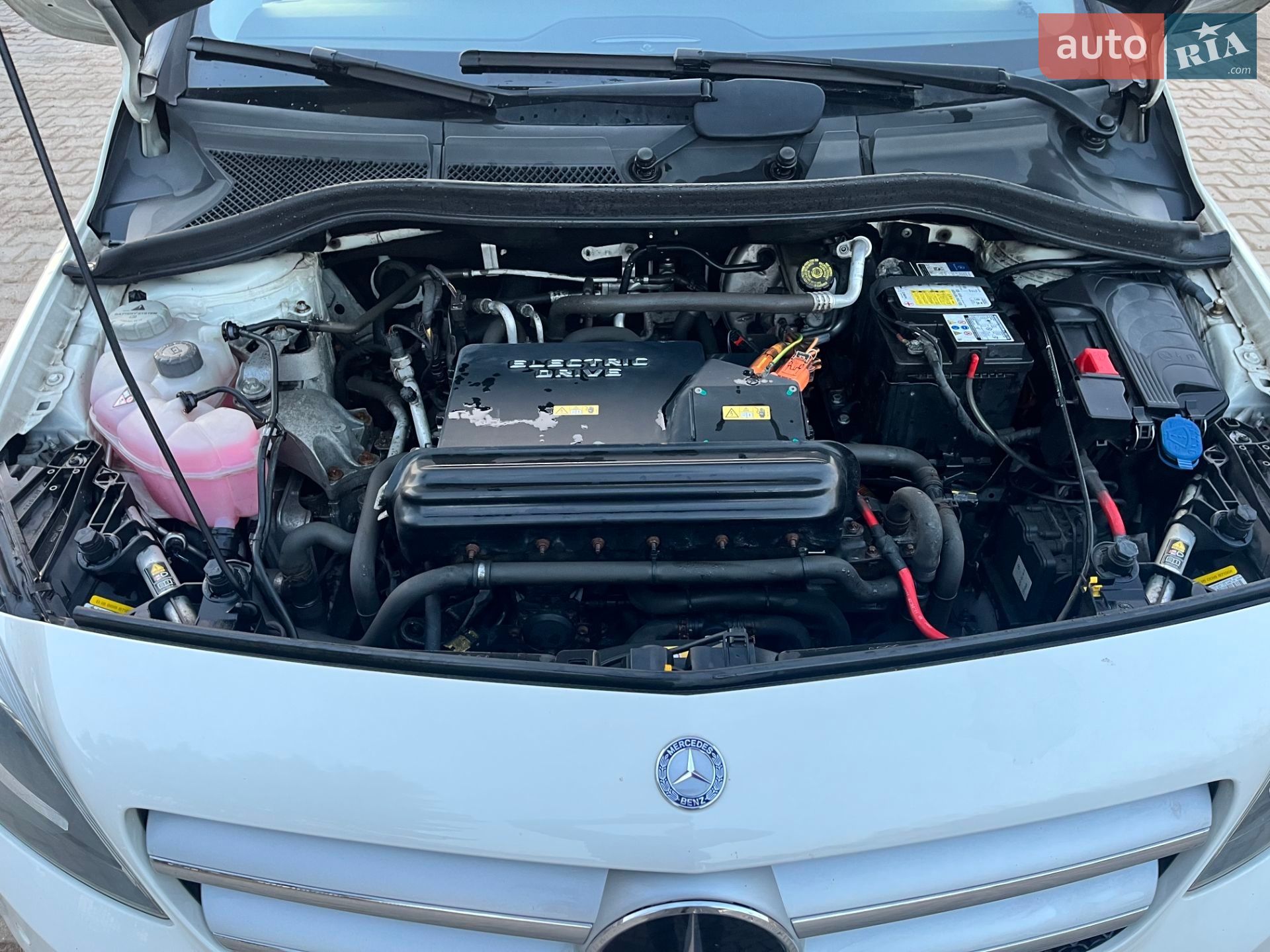 Mercedes-Benz B-Class 2016 VIN WDD2428901J012623 фото оголошення 14 з 22