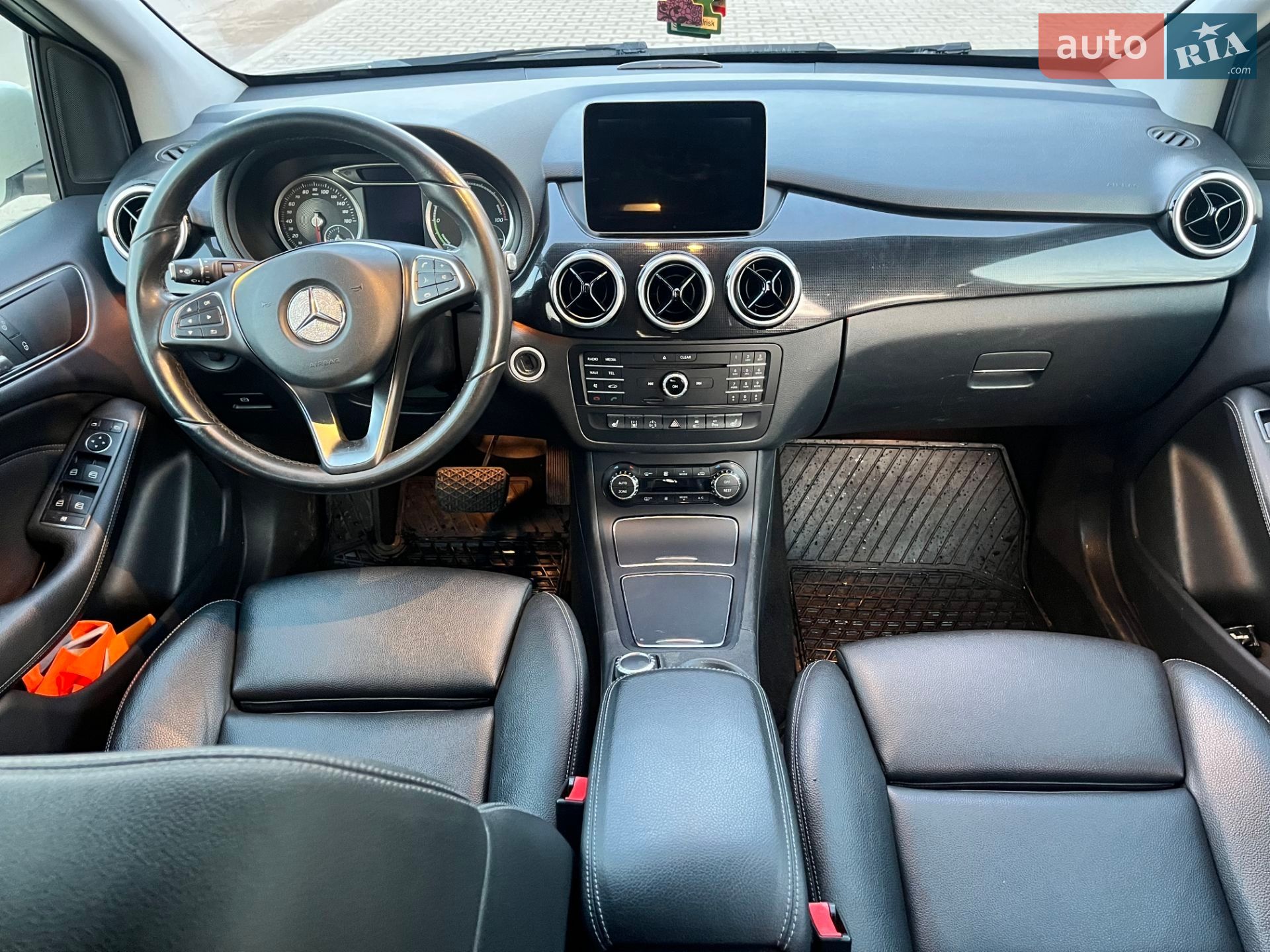 Mercedes-Benz B-Class 2016 VIN WDD2428901J012623 фото оголошення 3 з 22