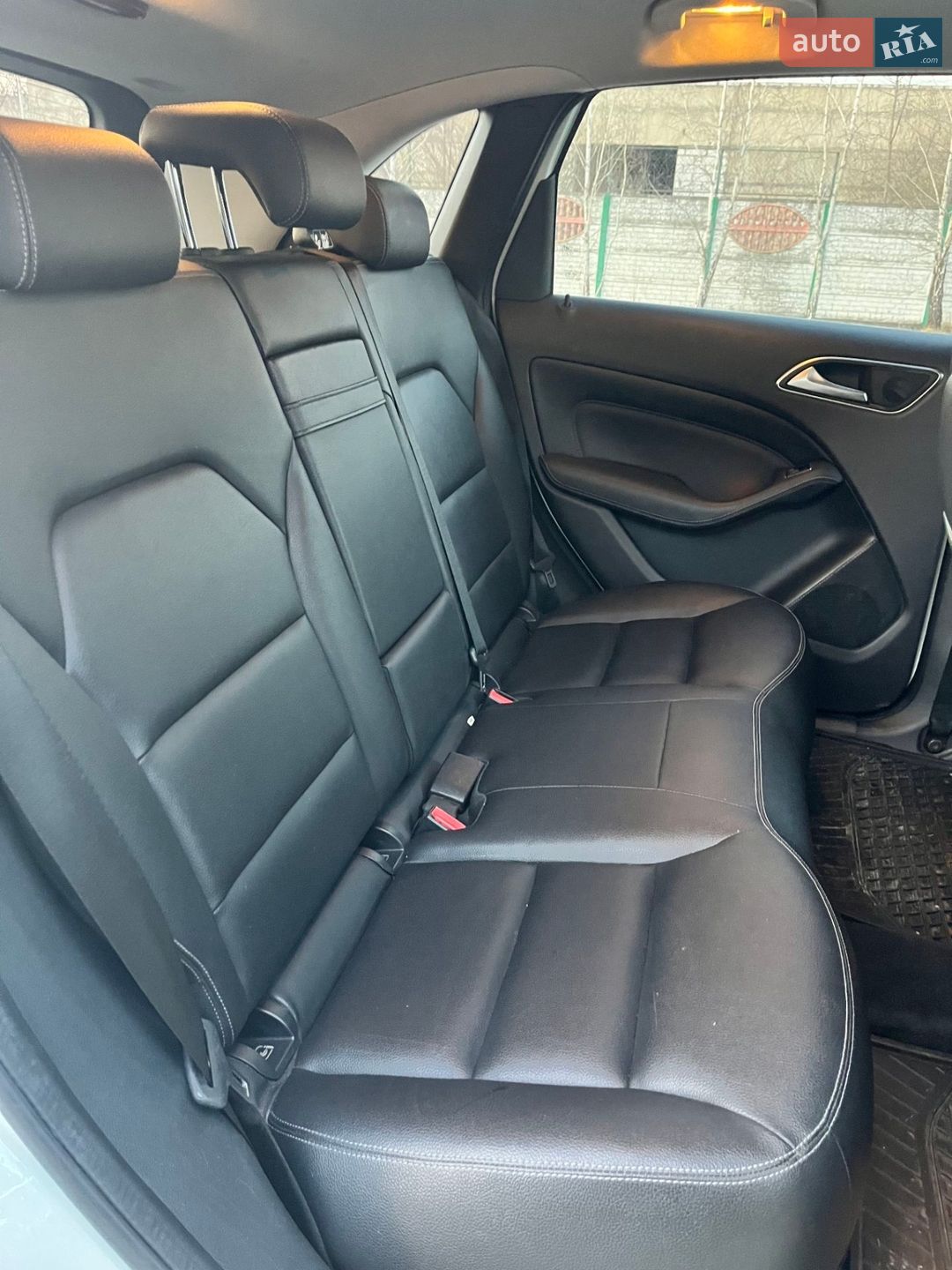 Mercedes-Benz B-Class 2016 VIN WDD2428901J012623 фото оголошення 18 з 22
