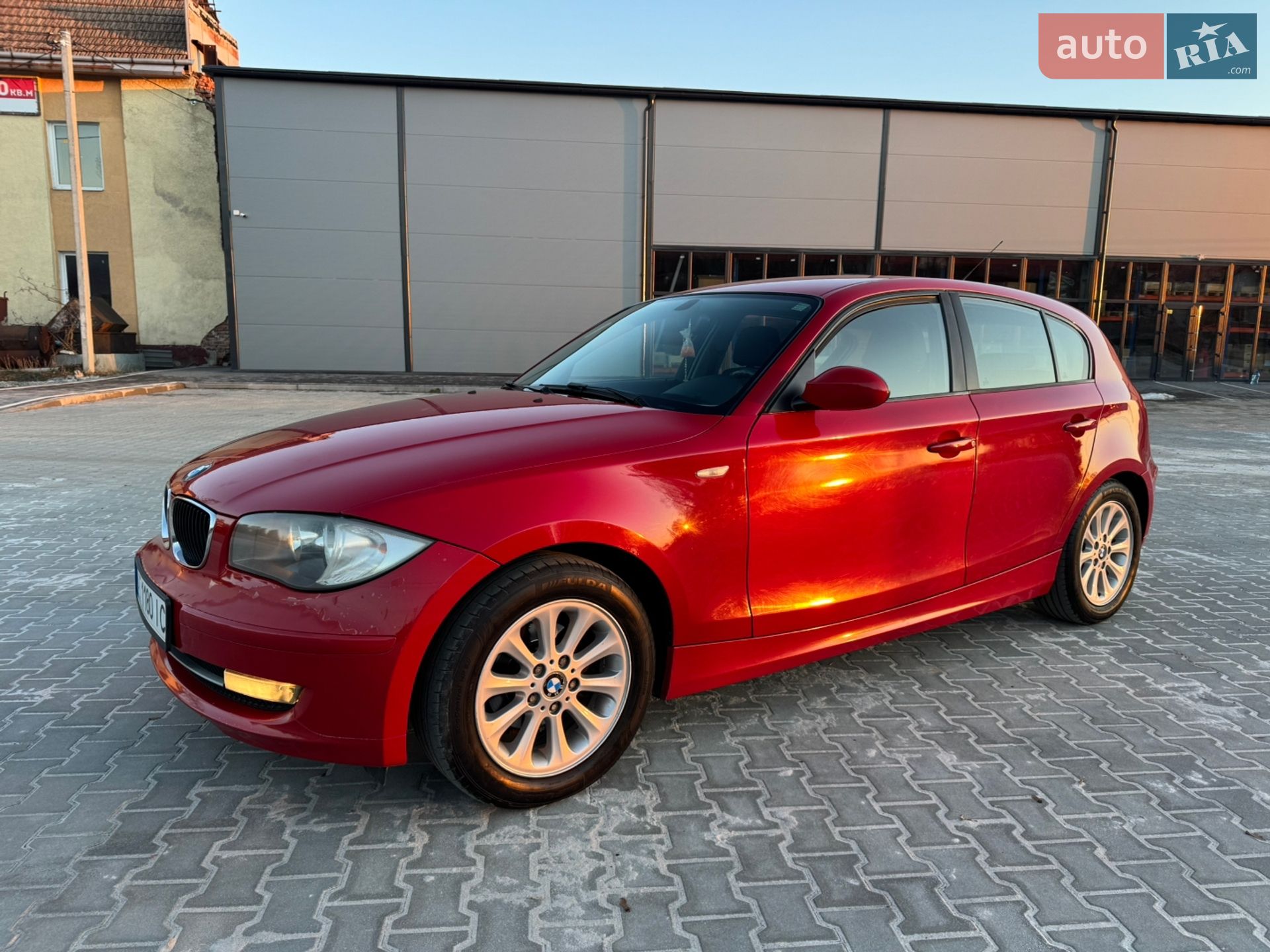 BMW 1 Series 2008 VIN WBAUE31000E168529 фото оголошення 7 з 19