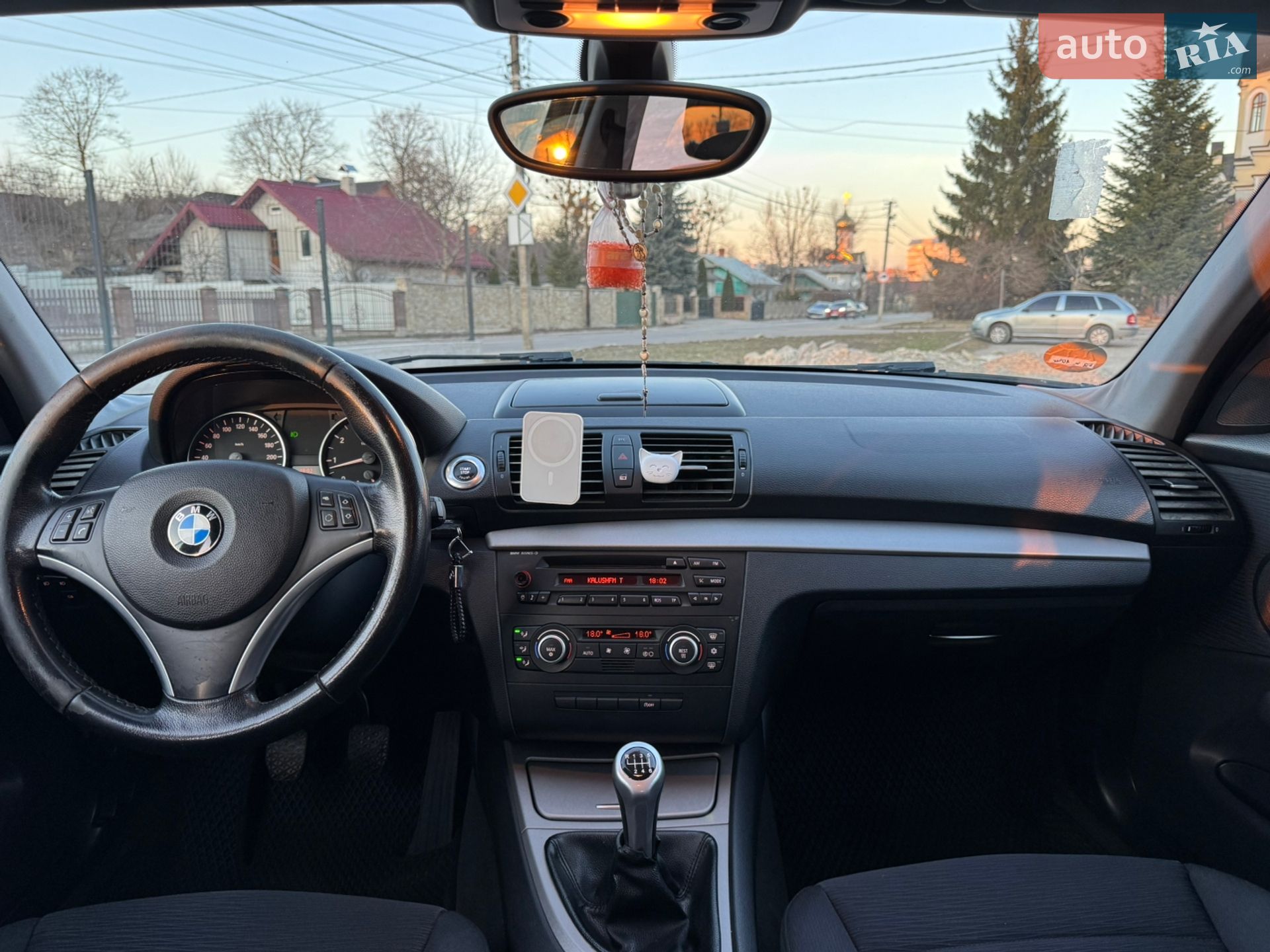 BMW 1 Series 2008 VIN WBAUE31000E168529 фото оголошення 11 з 19