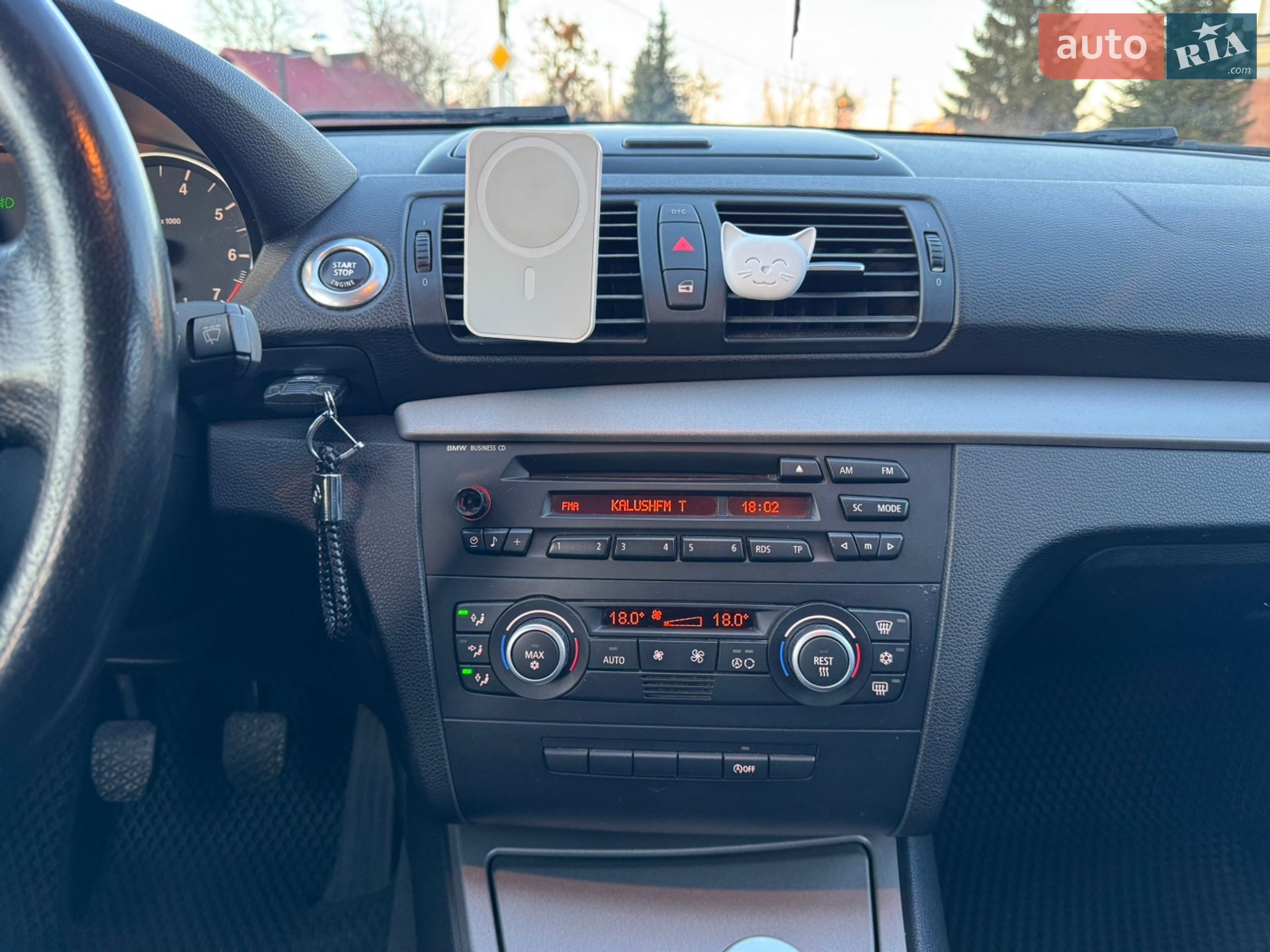 BMW 1 Series 2008 VIN WBAUE31000E168529 фото оголошення 12 з 19