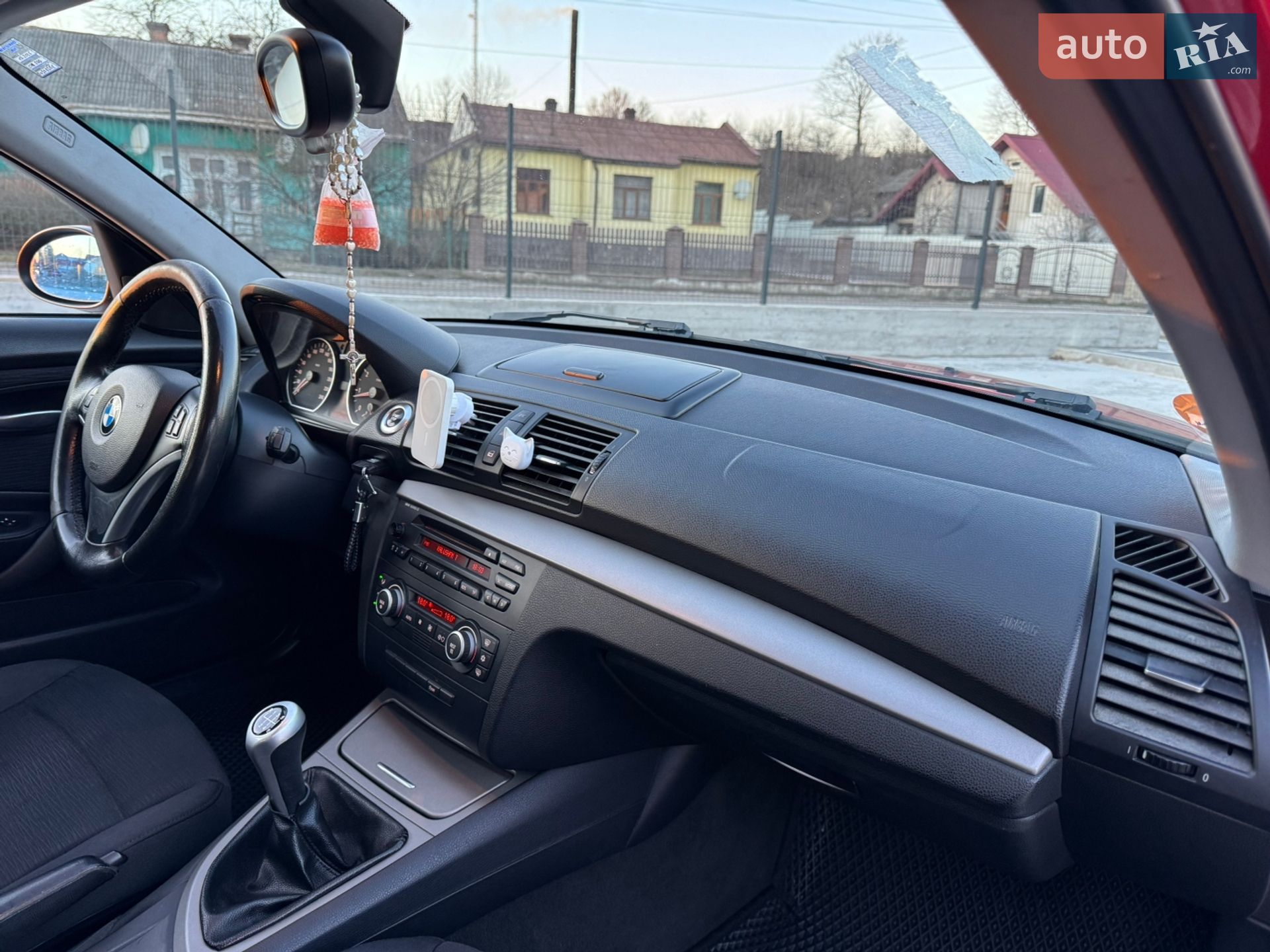 BMW 1 Series 2008 VIN WBAUE31000E168529 фото оголошення 16 з 19