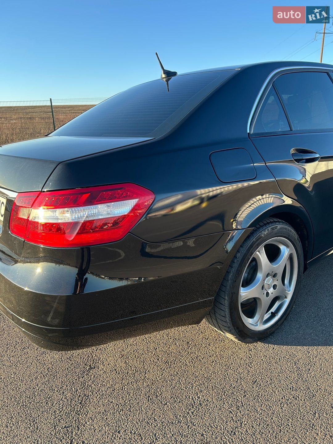 Mercedes-Benz E-Class 2011 VIN WDD2120051A507984 фото оголошення 5 з 18
