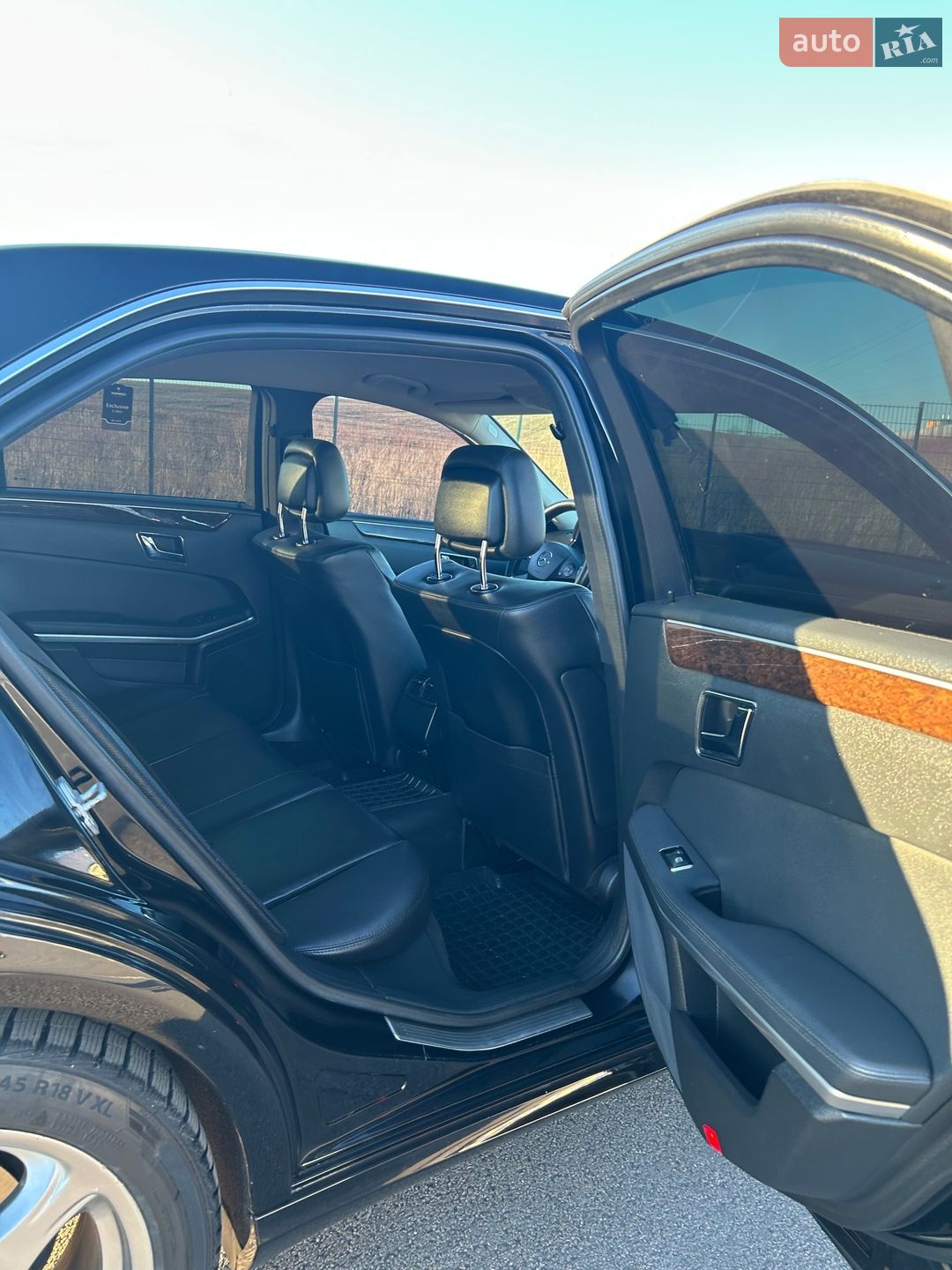 Mercedes-Benz E-Class 2011 VIN WDD2120051A507984 фото оголошення 8 з 18