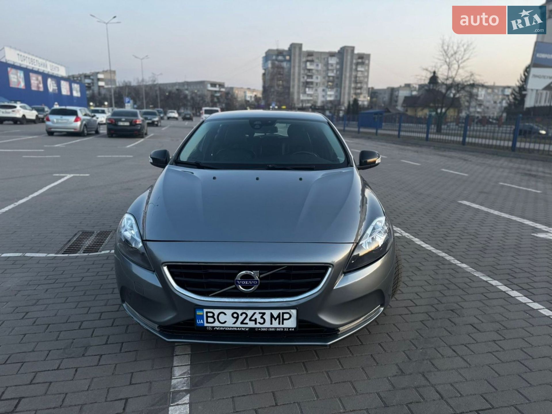 Volvo V40 2015 VIN YV1MV8481F2247327 фото оголошення 2 з 34