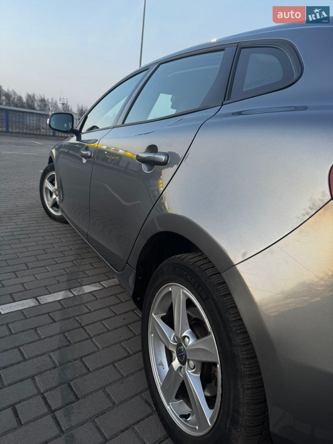 Volvo V40 2015 VIN YV1MV8481F2247327 фото оголошення 8 з 34
