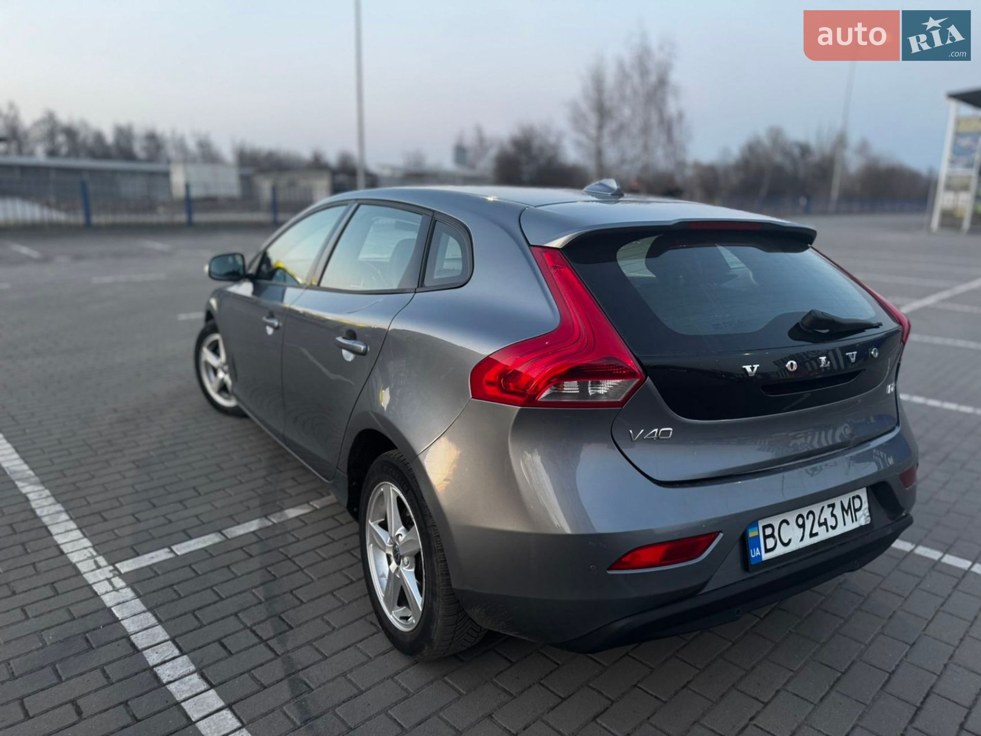 Volvo V40 2015 VIN YV1MV8481F2247327 фото оголошення 10 з 34