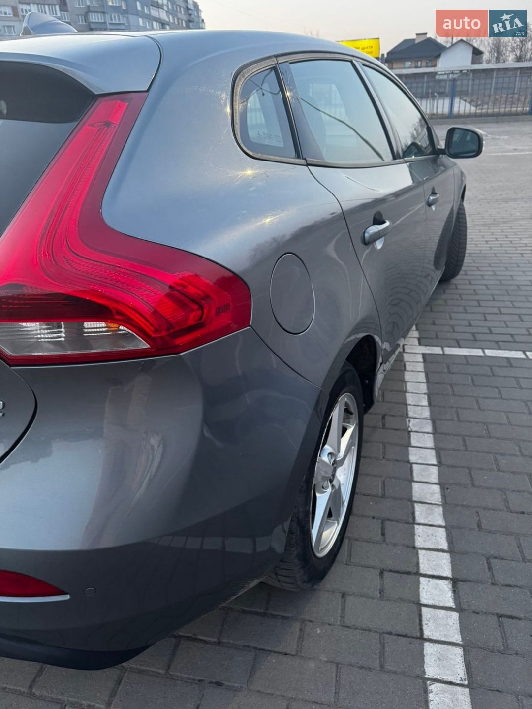 Volvo V40 2015 VIN YV1MV8481F2247327 фото оголошення 14 з 34