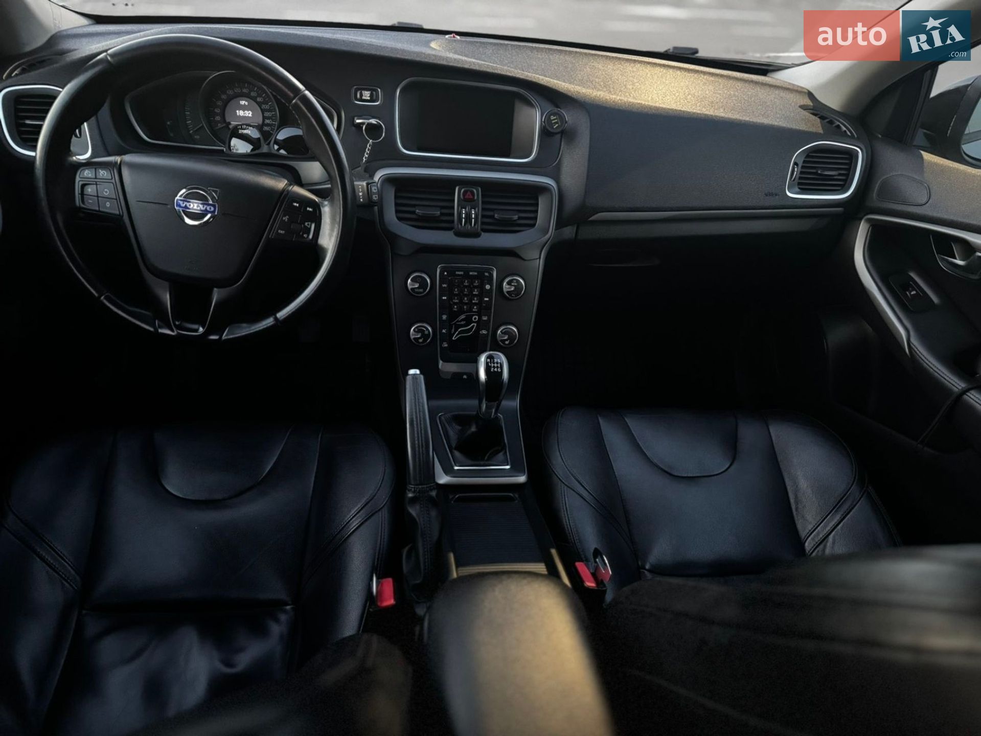 Volvo V40 2015 VIN YV1MV8481F2247327 фото оголошення 18 з 34