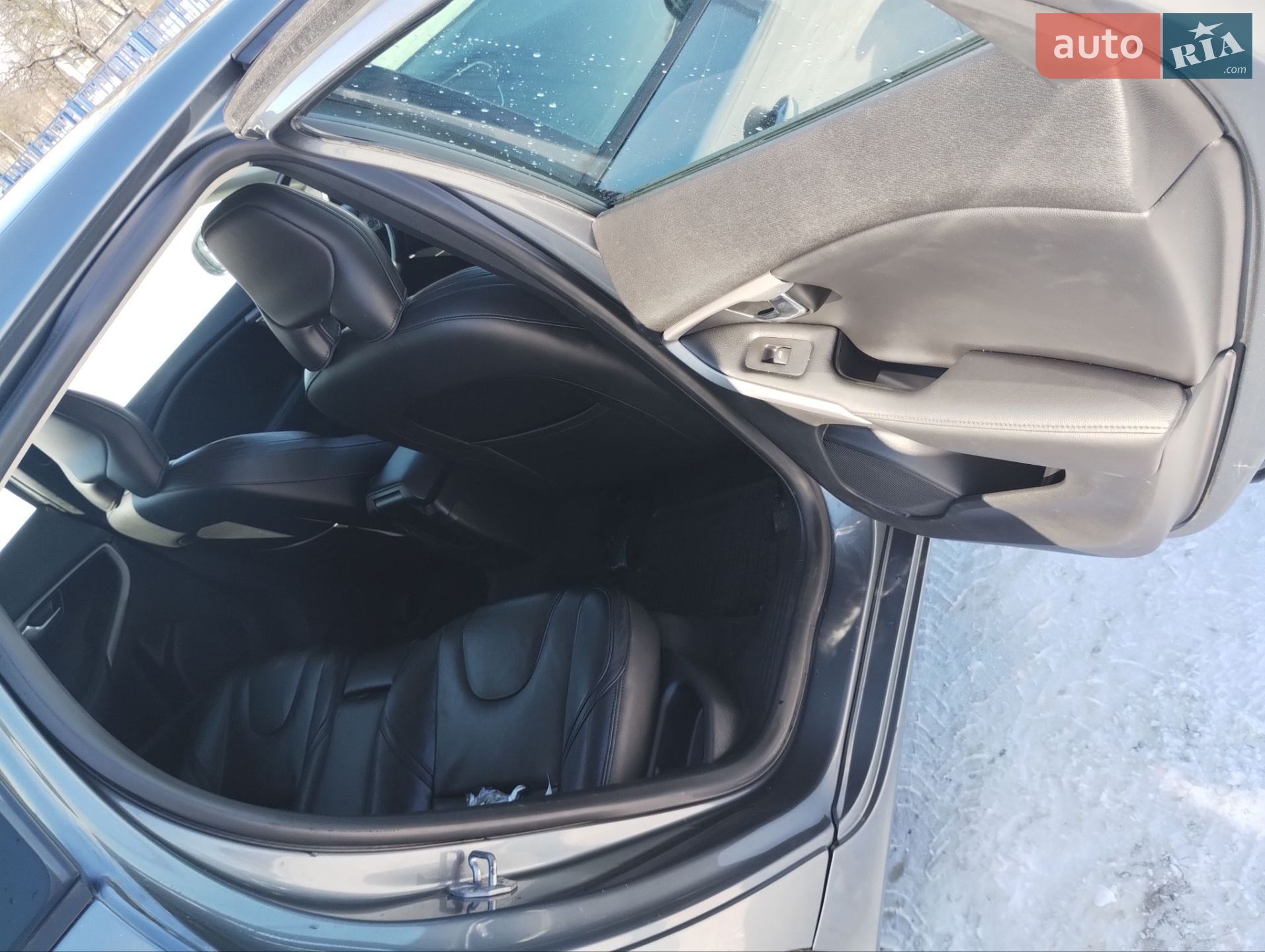 Volvo V40 2015 VIN YV1MV8481F2247327 фото оголошення 32 з 34