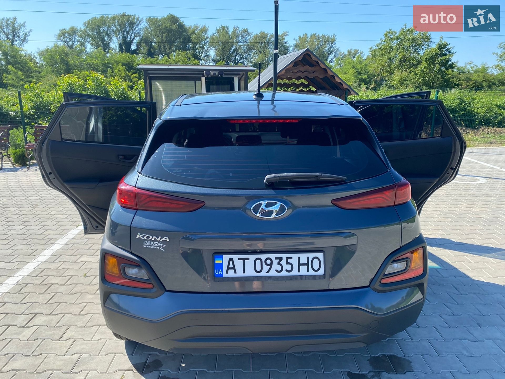 Hyundai Kona 2018 VIN KM8K12AAXKU236784 фото оголошення 4 з 18