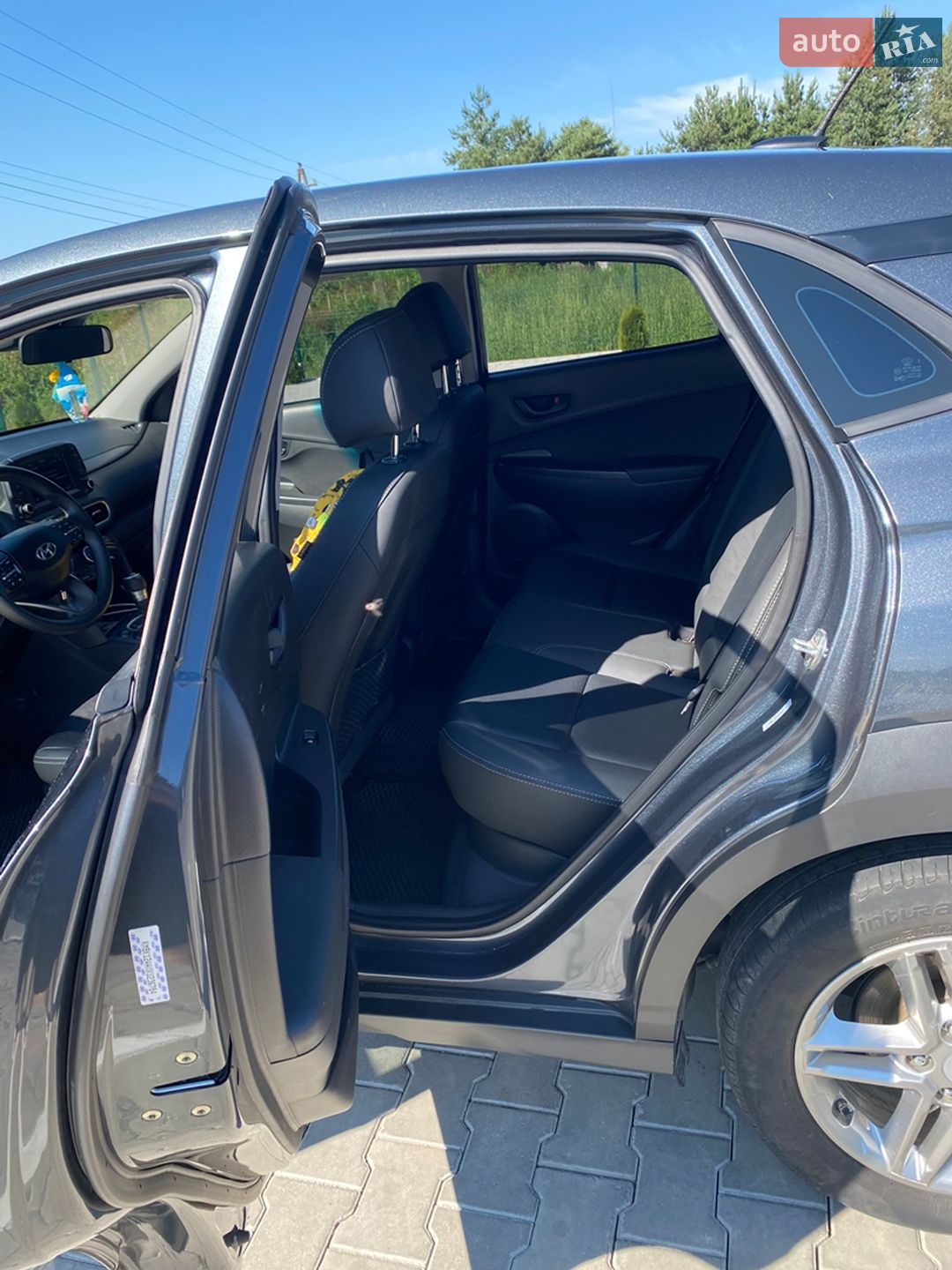 Hyundai Kona 2018 VIN KM8K12AAXKU236784 фото оголошення 11 з 18