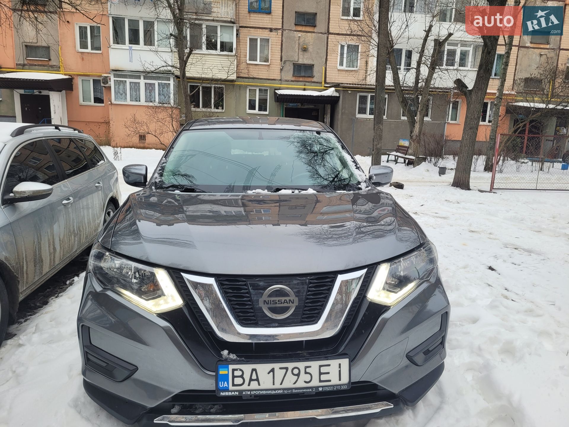 Nissan Rogue 2017 VIN KNMAT2MV0HP614160 фото оголошення 2 з 14