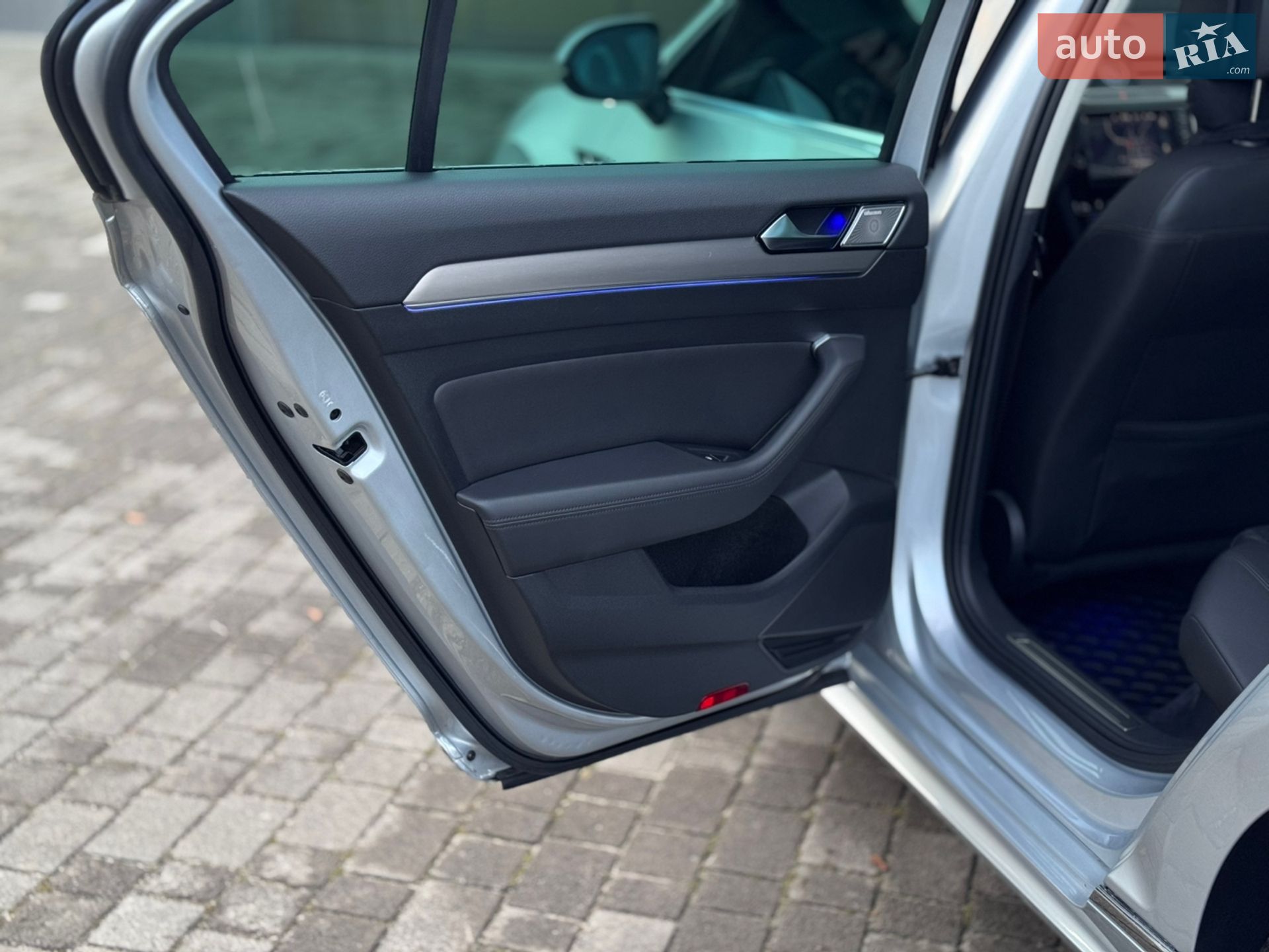 Volkswagen Passat 2016 VIN WVWZZZ3CZGE168368 фото оголошення 17 з 24