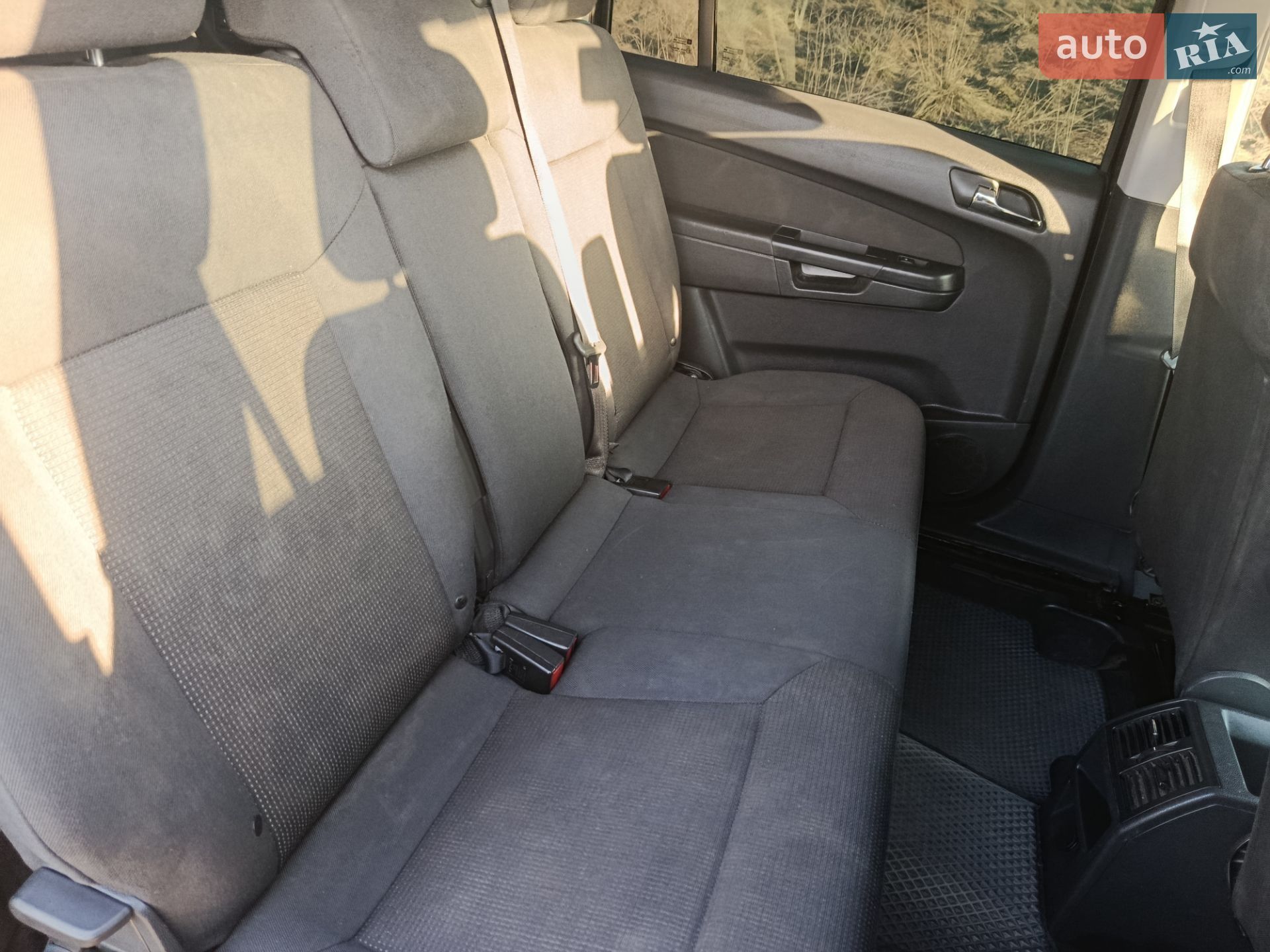 Opel Zafira 2013 VIN W0L0AHM75D2076675 фото оголошення 14 з 20