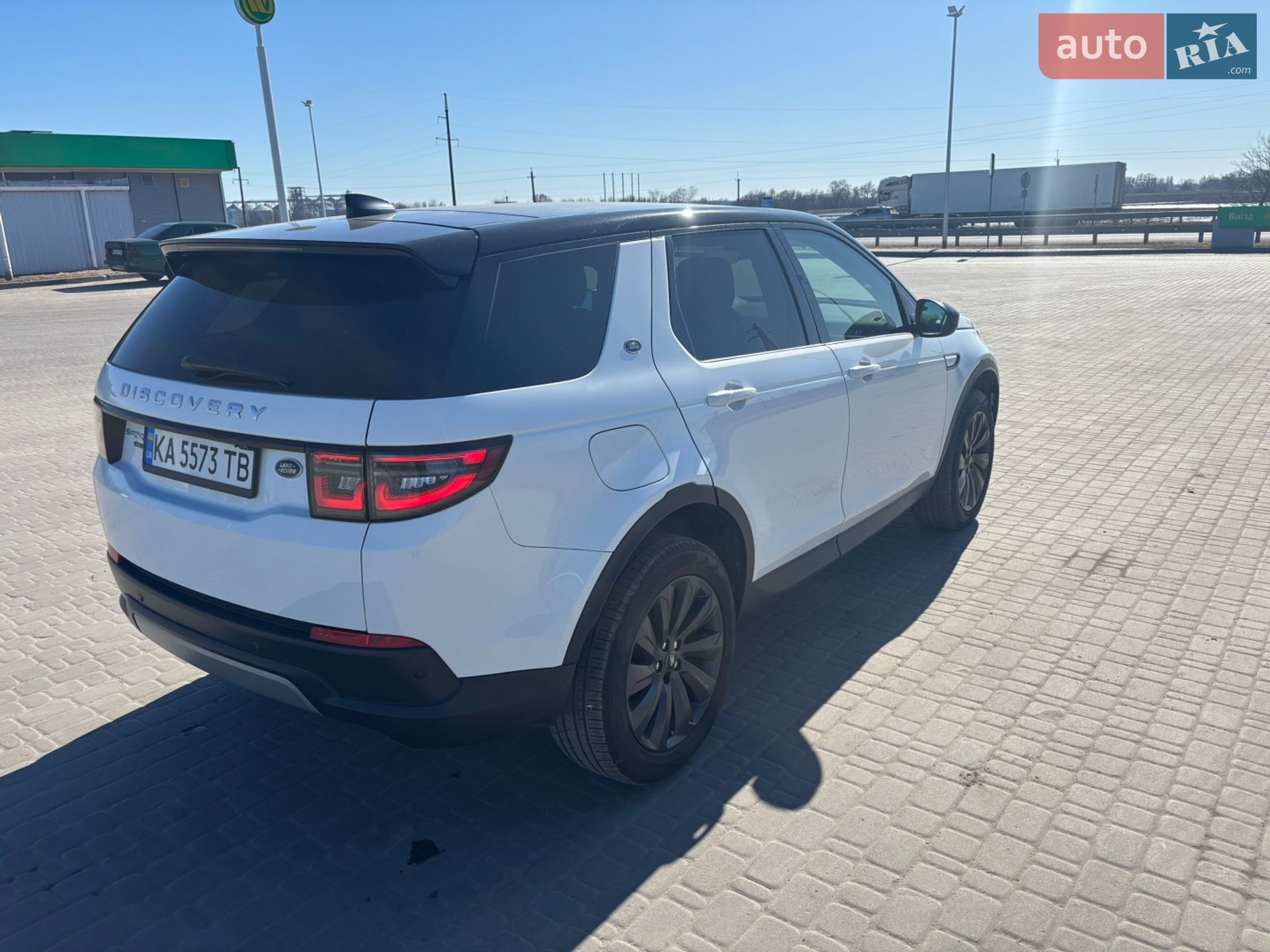 Land Rover Discovery Sport 2019 VIN SALCJ2FX2LH856733 фото оголошення 4 з 23