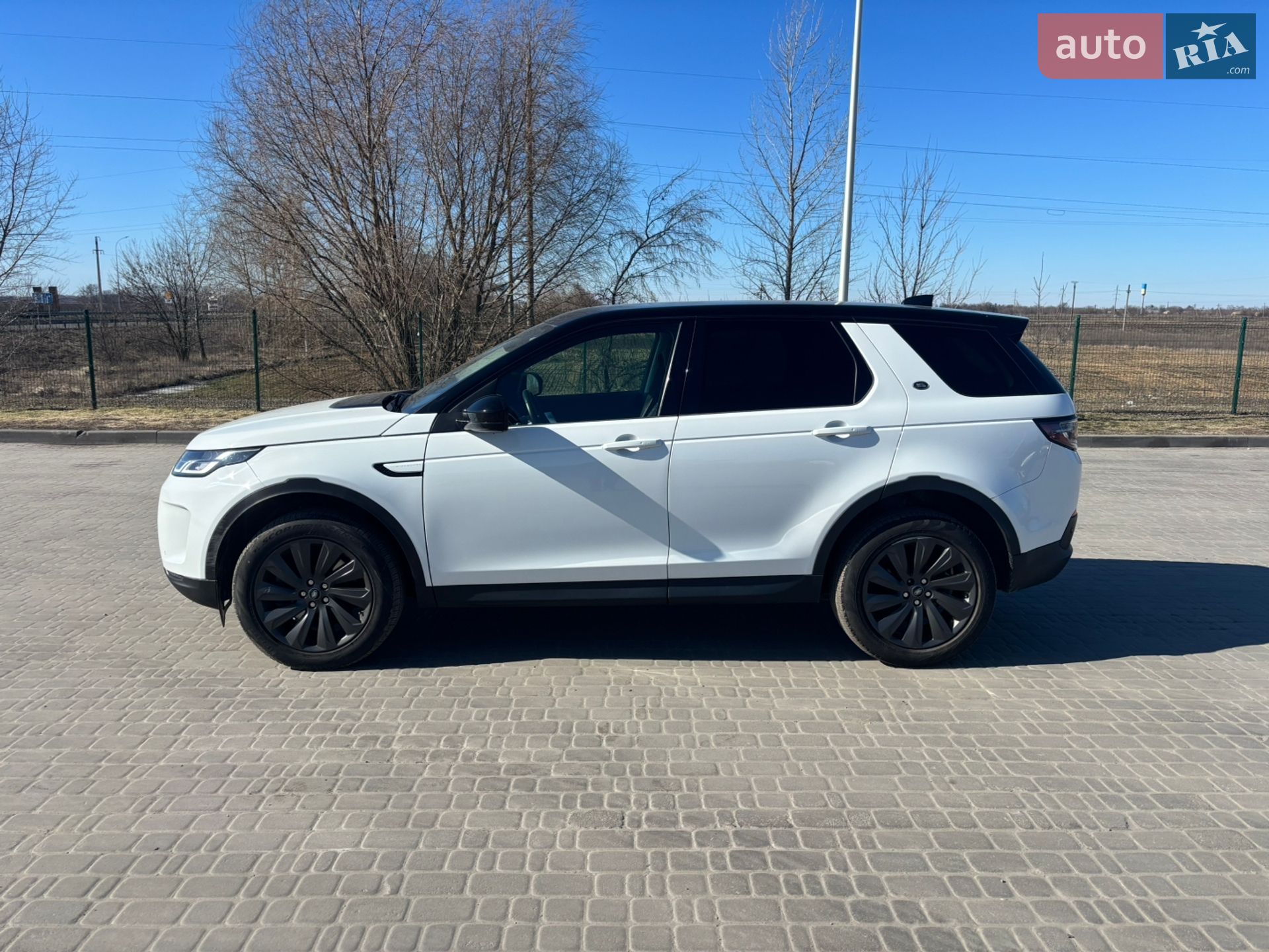 Land Rover Discovery Sport 2019 VIN SALCJ2FX2LH856733 фото оголошення 18 з 23