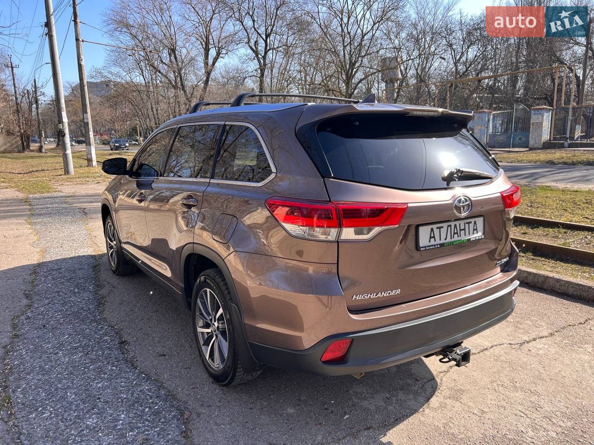 Toyota Highlander 2018 VIN 5TDJZRFH4JS867461 фото оголошення 9 з 19