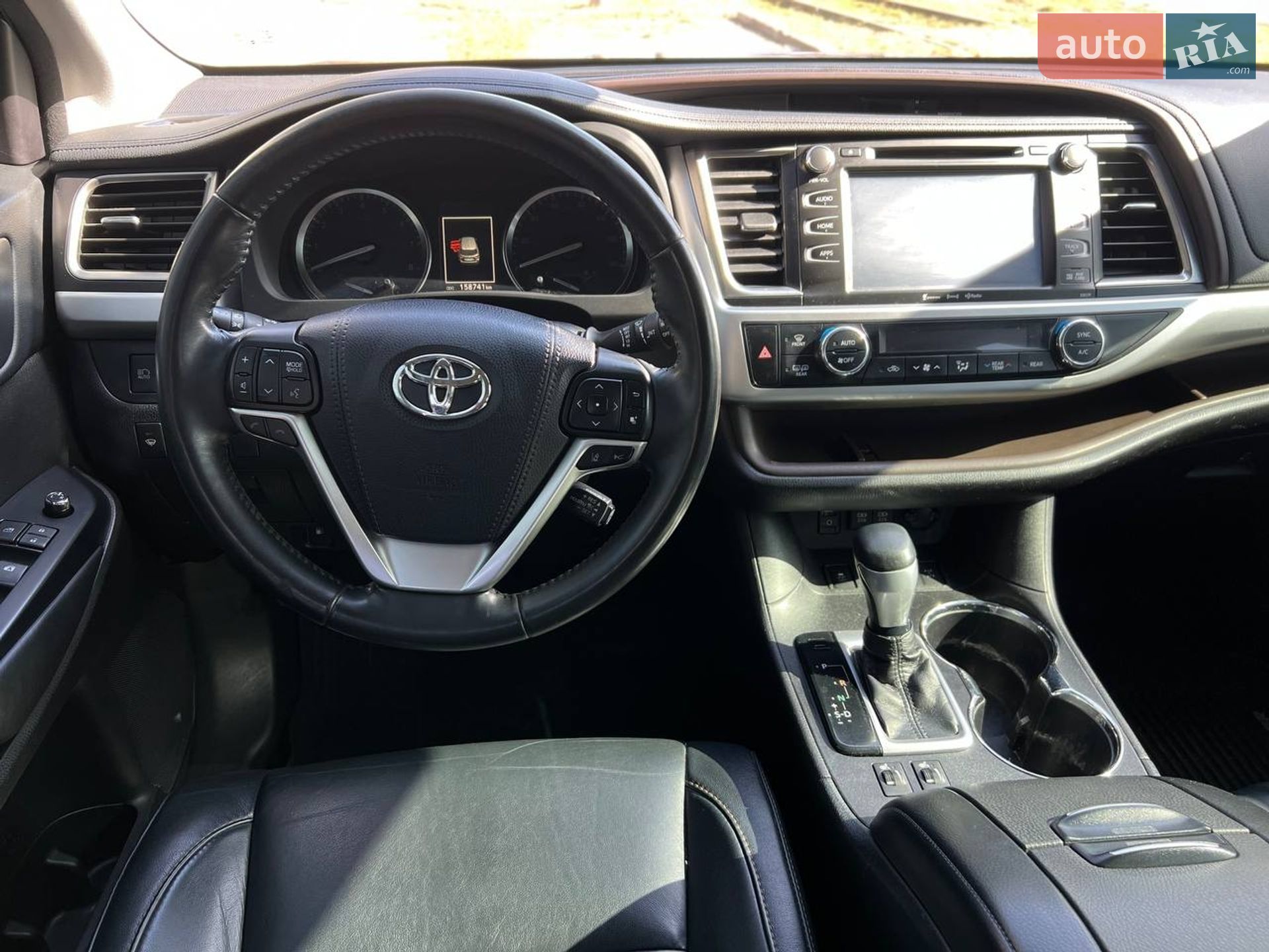 Toyota Highlander 2018 VIN 5TDJZRFH4JS867461 фото оголошення 15 з 19